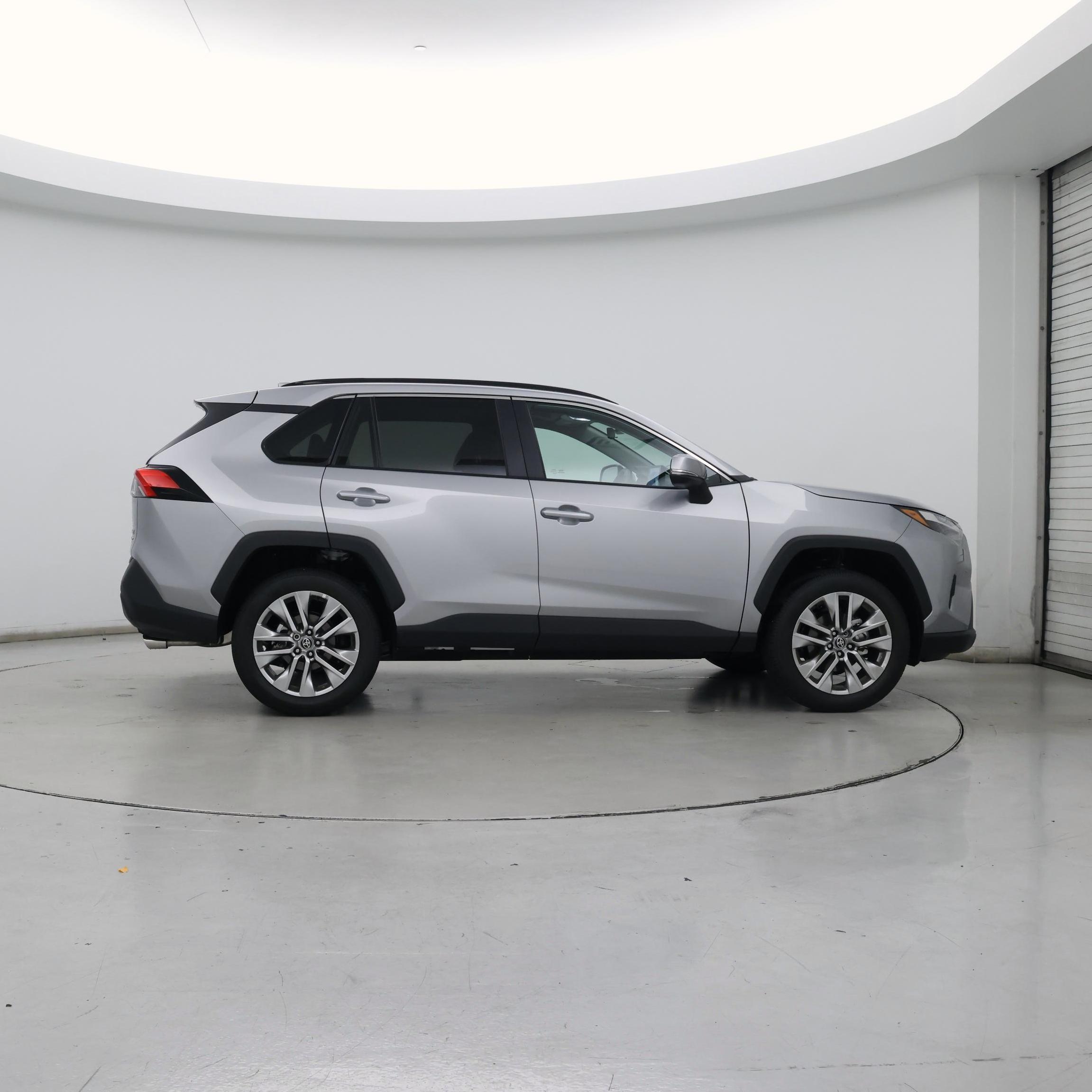 Thumbnail: 2025 Toyota RAV4 - 7