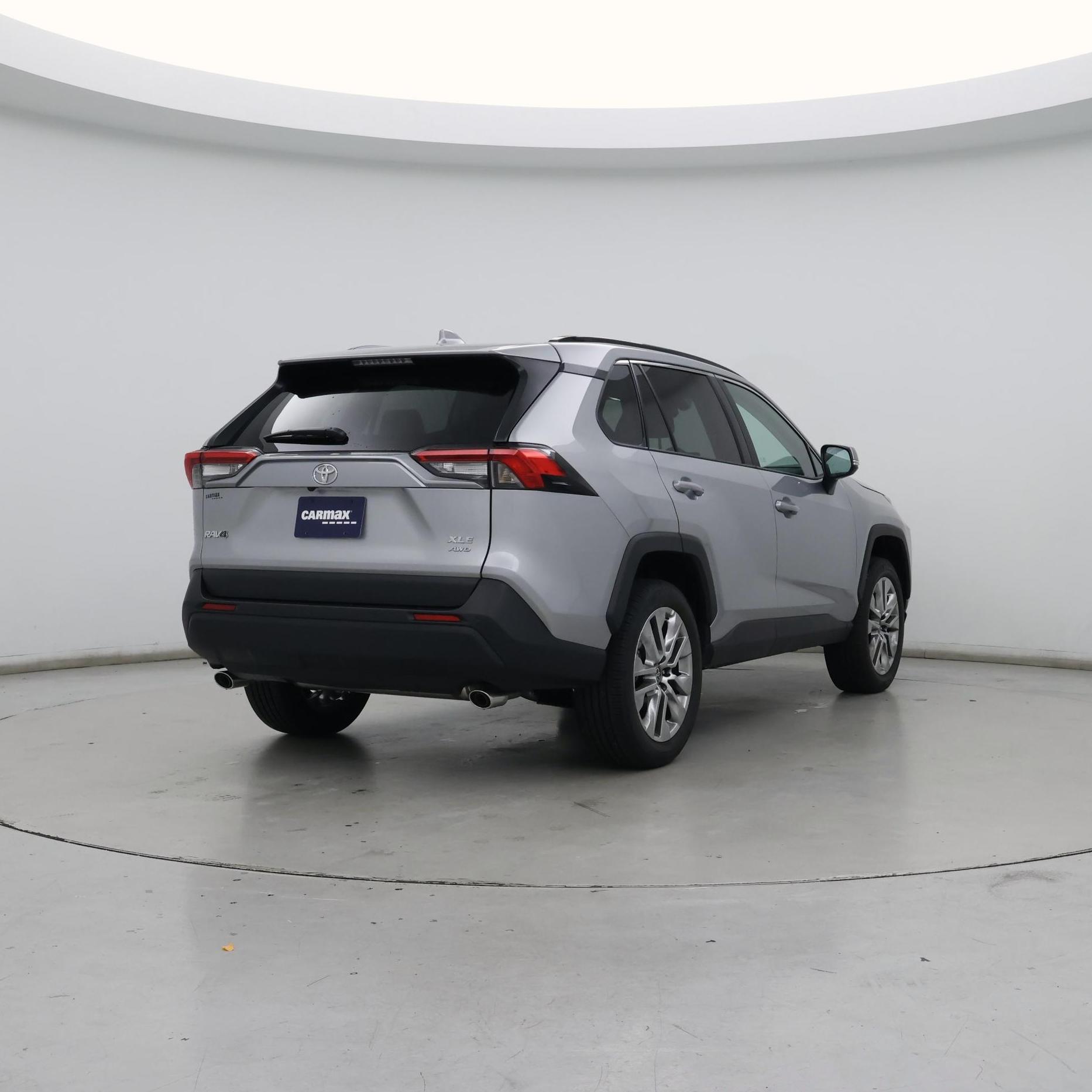 Thumbnail: 2025 Toyota RAV4 - 8