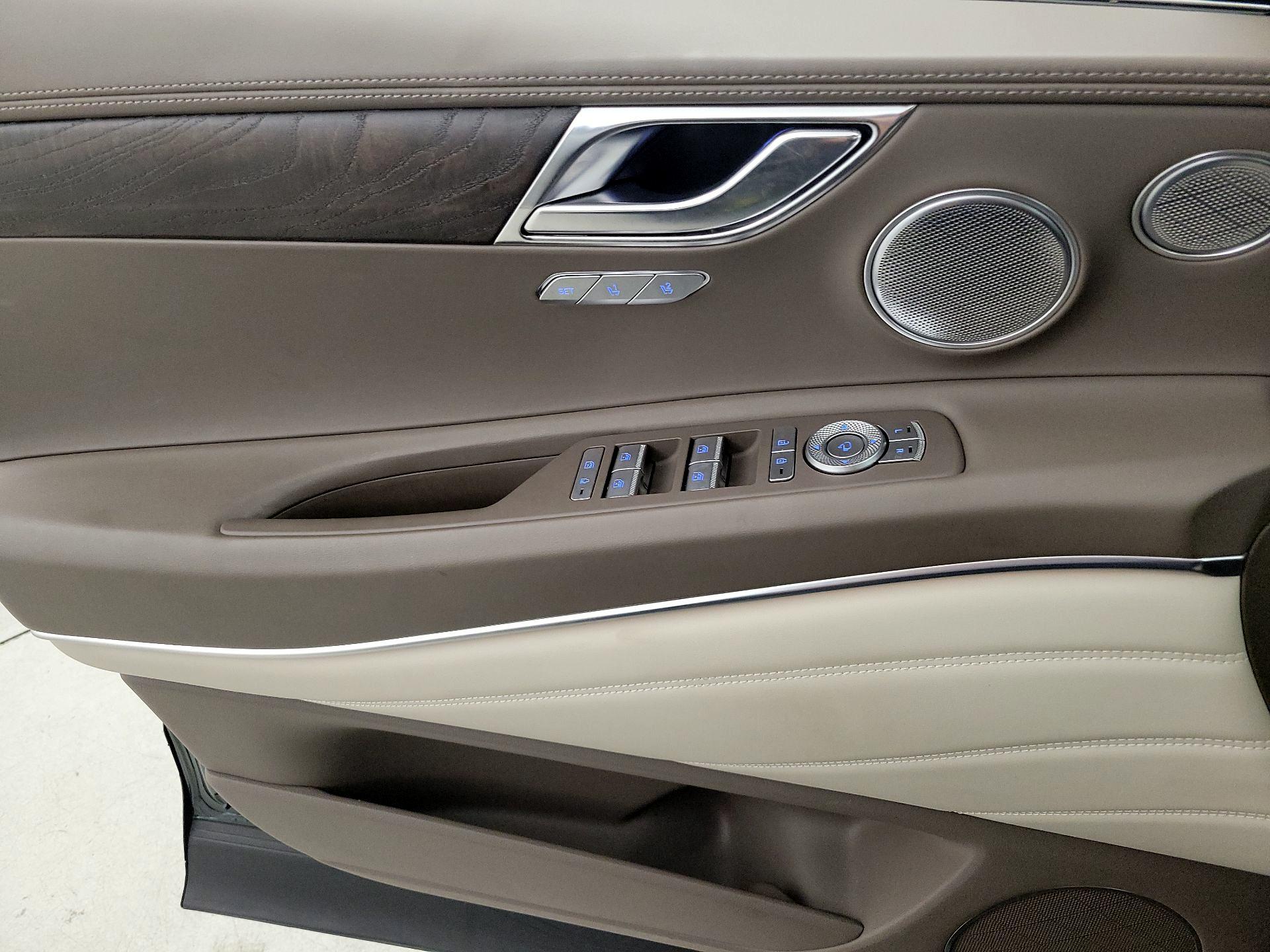 Thumbnail: 2022 Genesis GV80 - 12