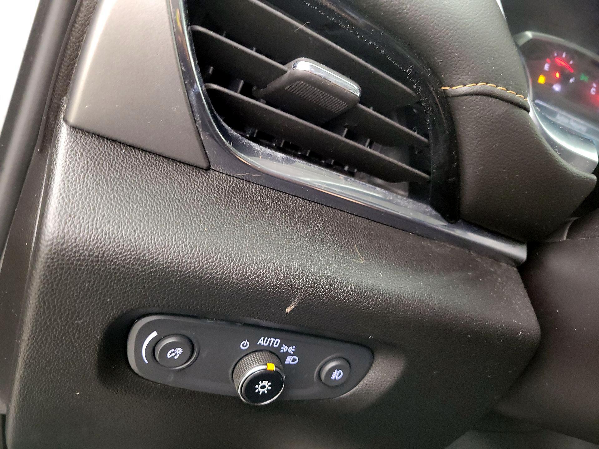 Thumbnail: 2018 Chevrolet Traverse - 13