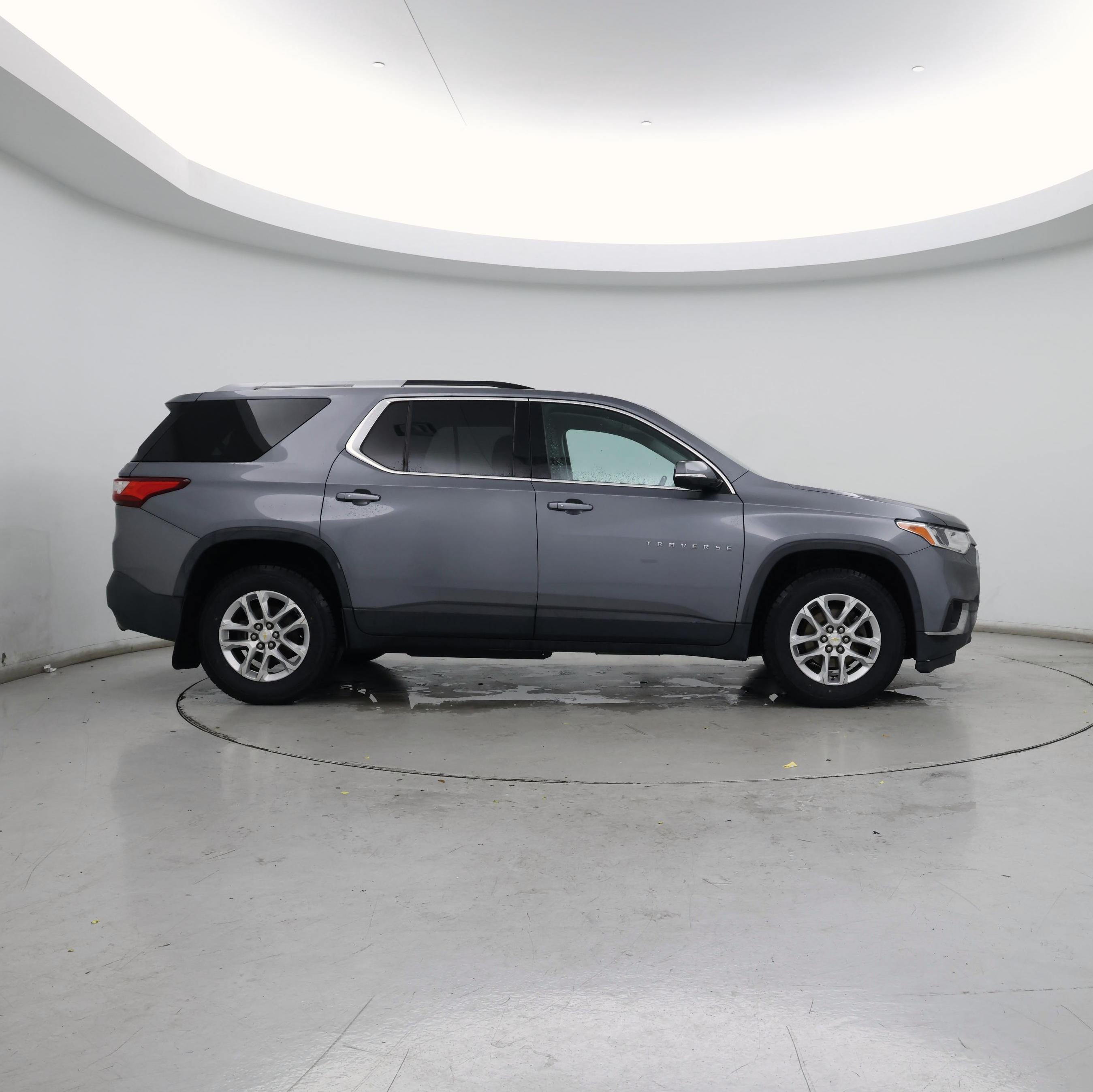 Thumbnail: 2018 Chevrolet Traverse - 7