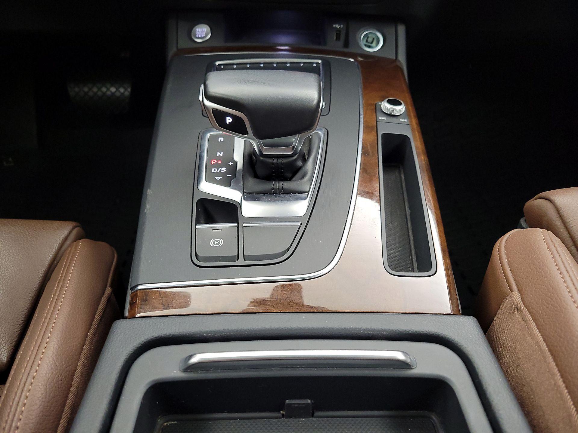 Thumbnail: 2018 Audi Q5 - 18
