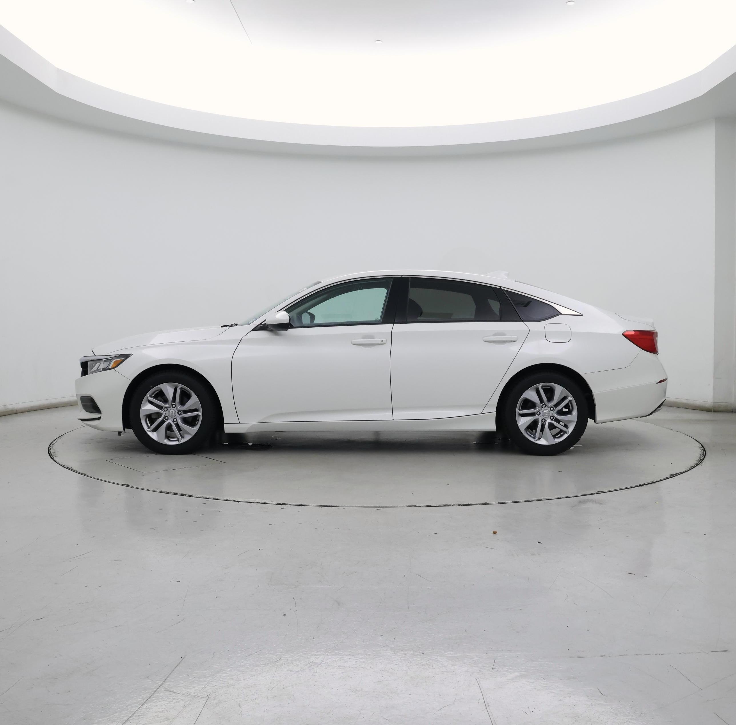 Thumbnail: 2018 Honda Accord - 3