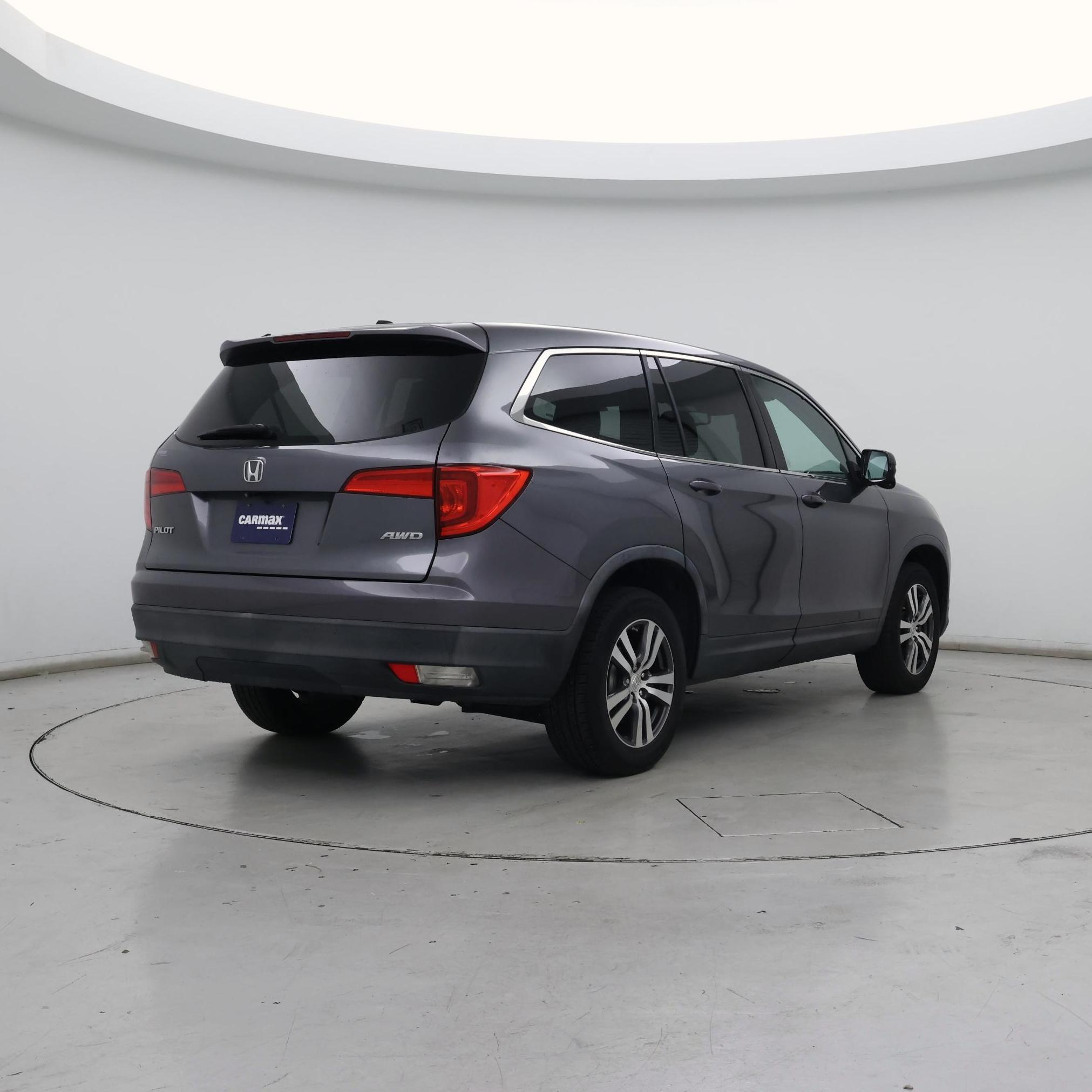 Thumbnail: 2016 Honda Pilot - 8