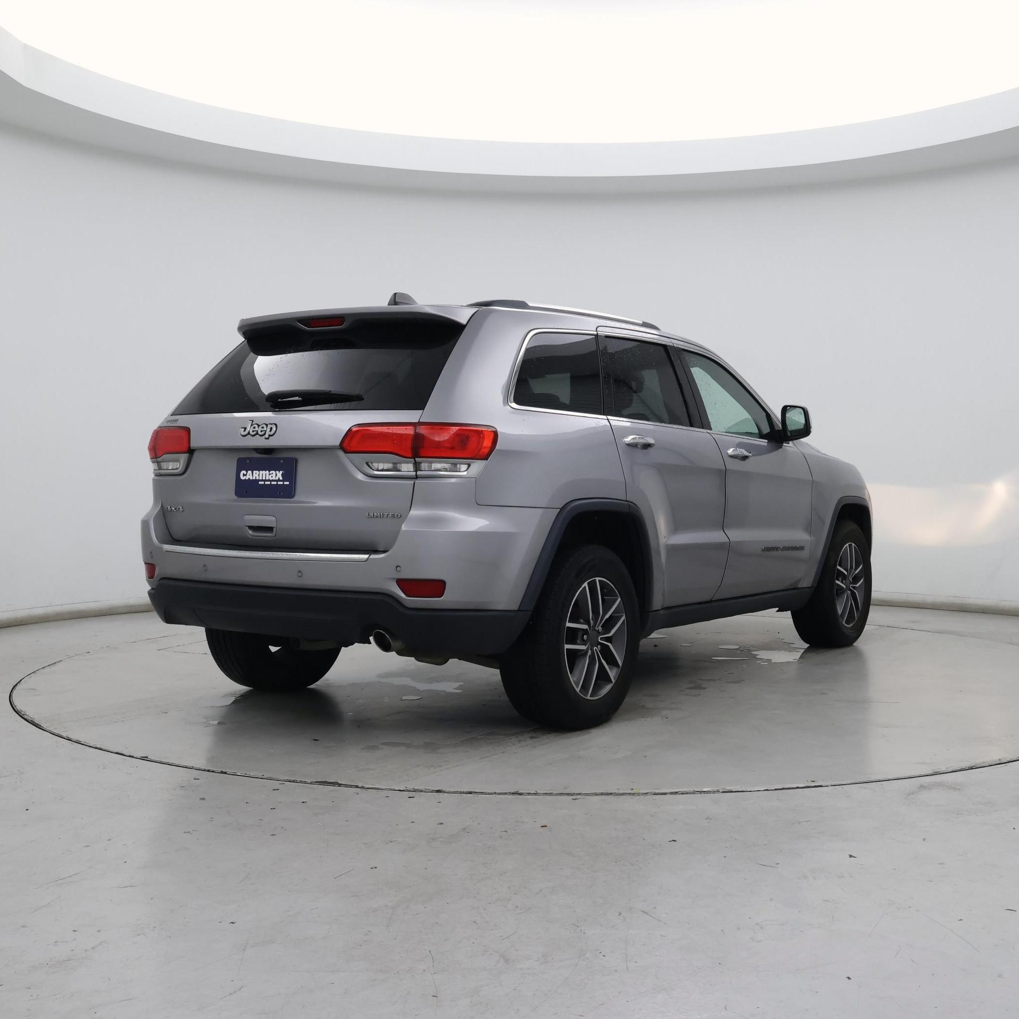 Thumbnail: 2019 Jeep Grand Cherokee - 8