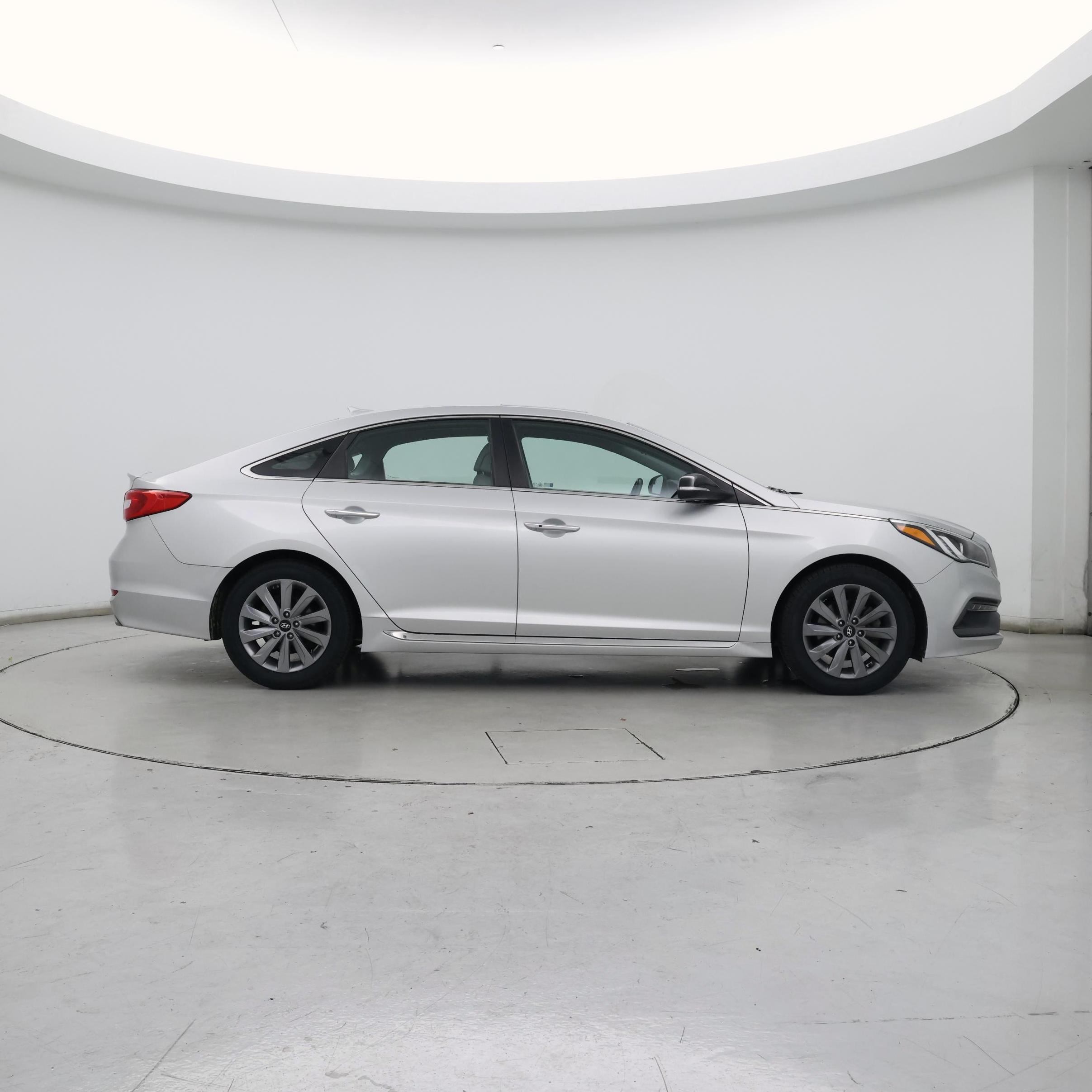Thumbnail: 2016 Hyundai Sonata - 7