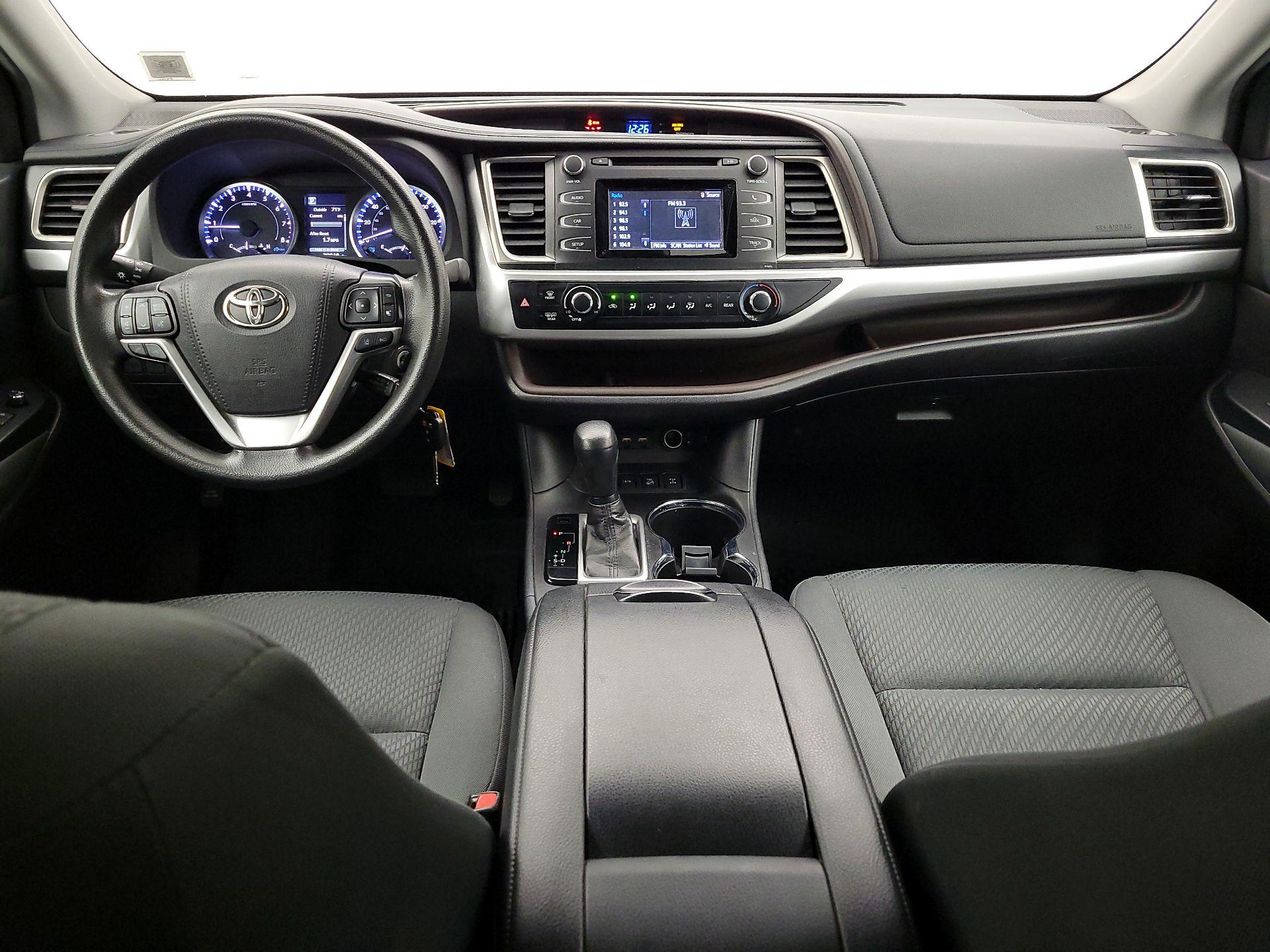 Thumbnail: 2019 Toyota Highlander - 9