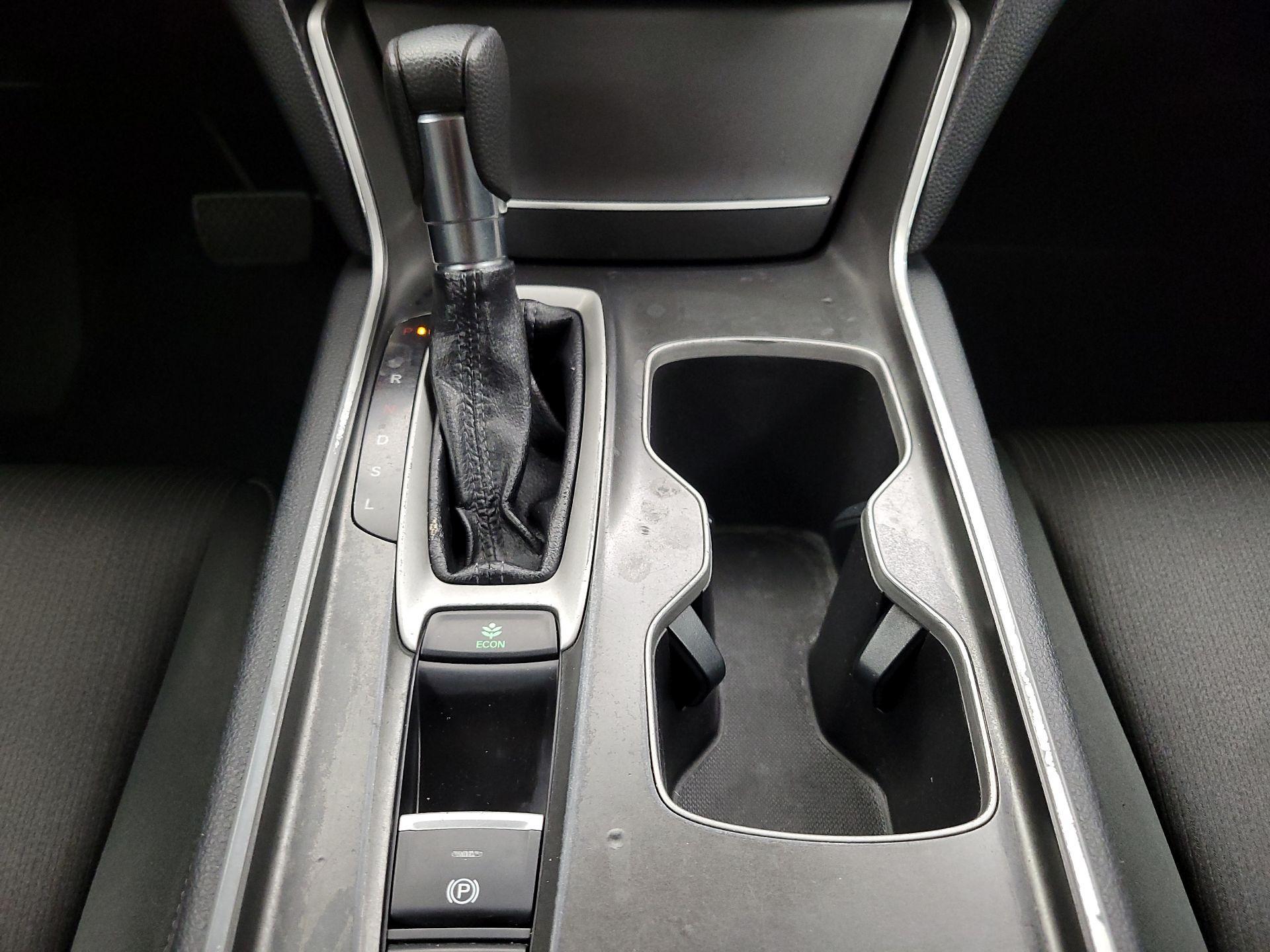 Thumbnail: 2018 Honda Accord - 17