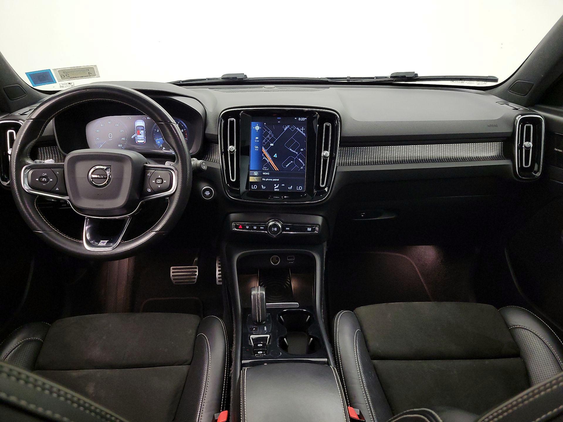 Thumbnail: 2019 Volvo XC40 - 9