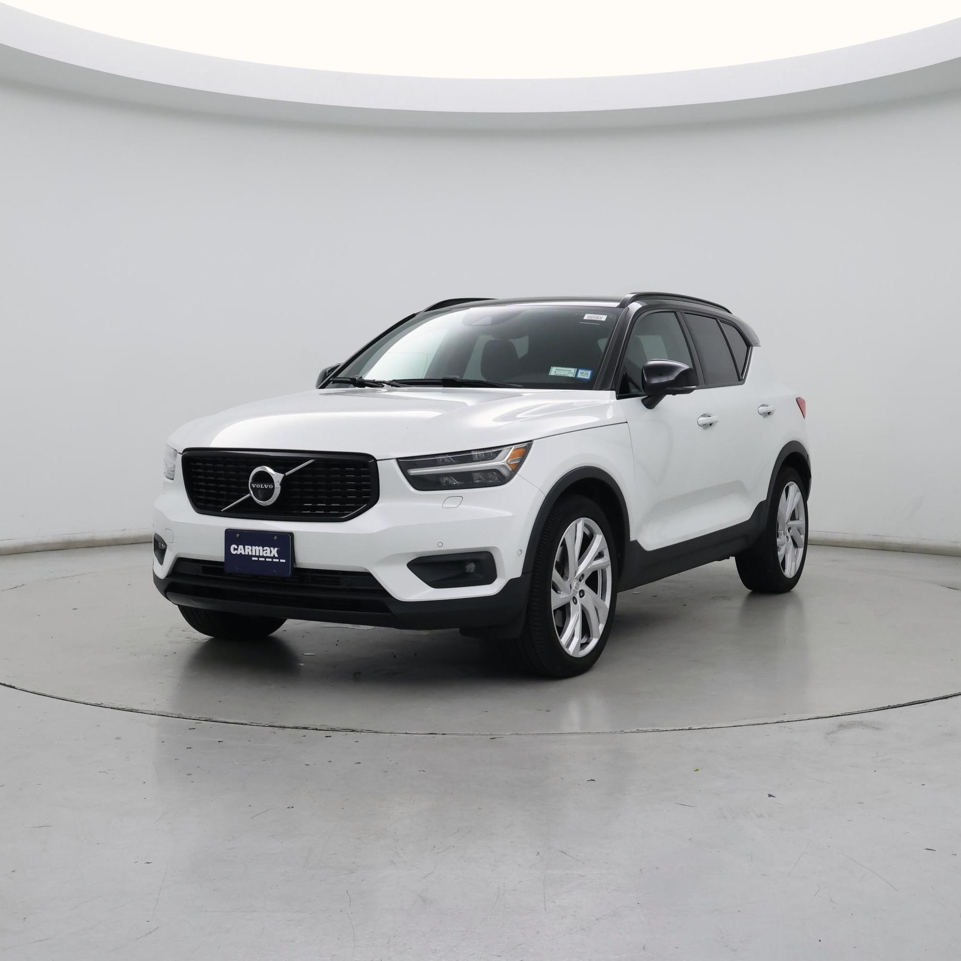 Thumbnail: 2019 Volvo XC40 - 4