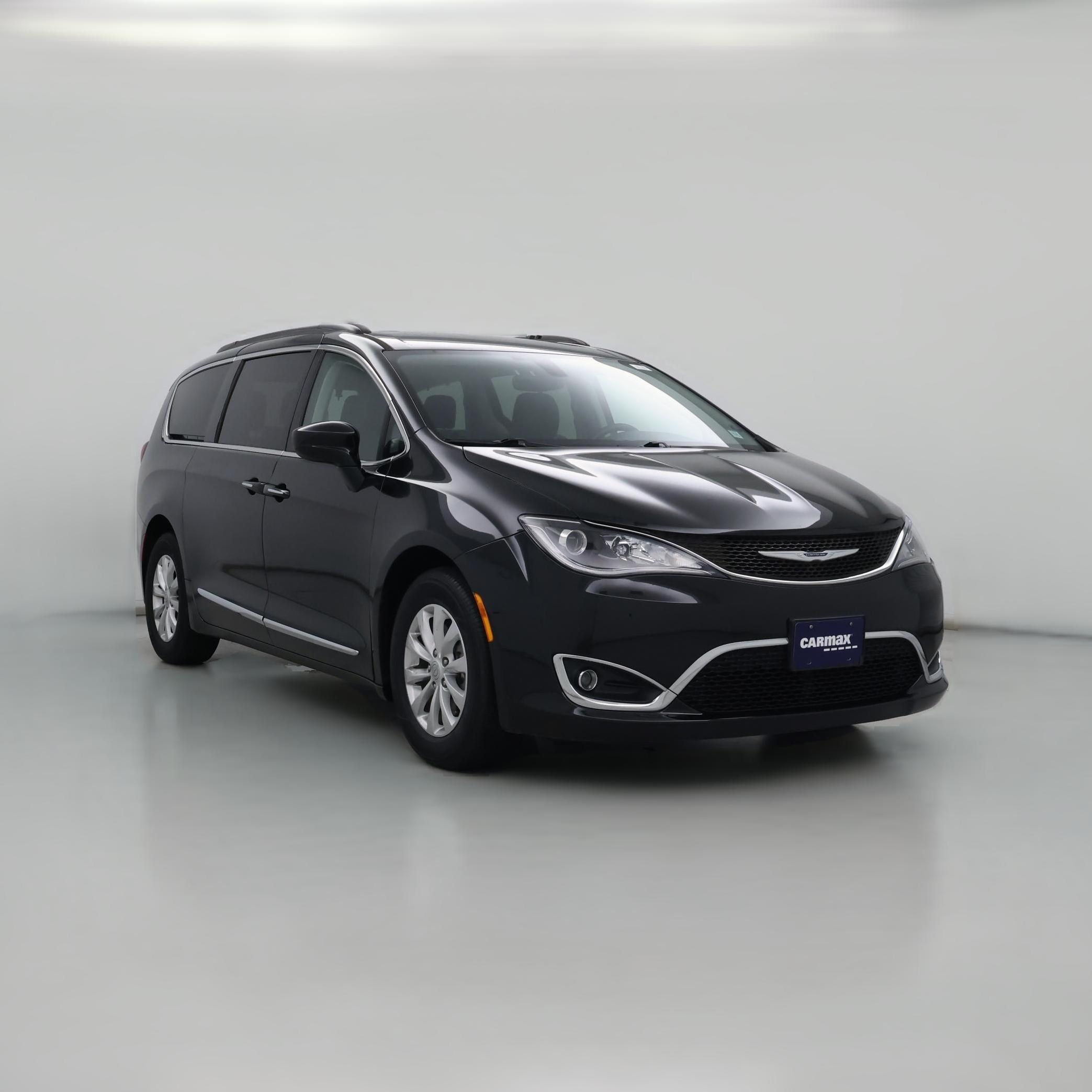 Thumbnail: 2017 Chrysler Pacifica - 1