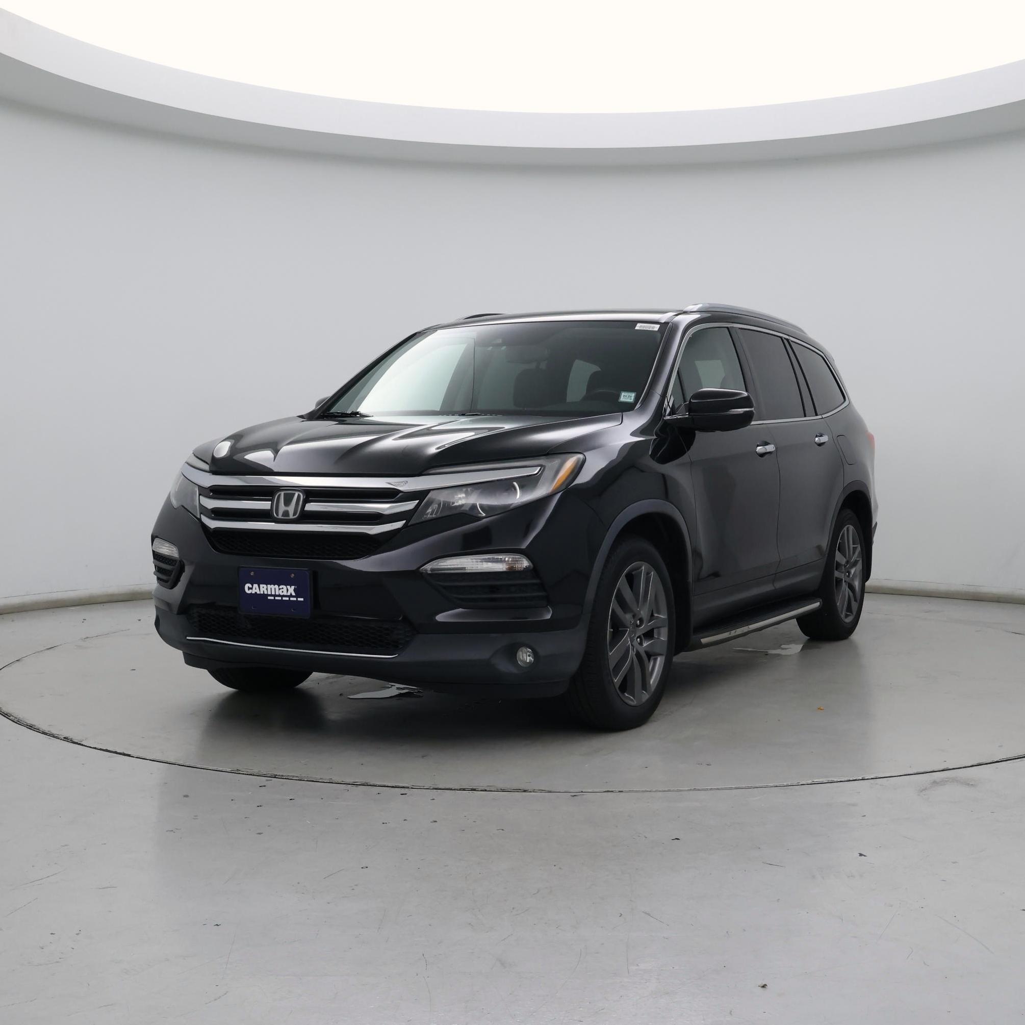 Thumbnail: 2017 Honda Pilot - 4