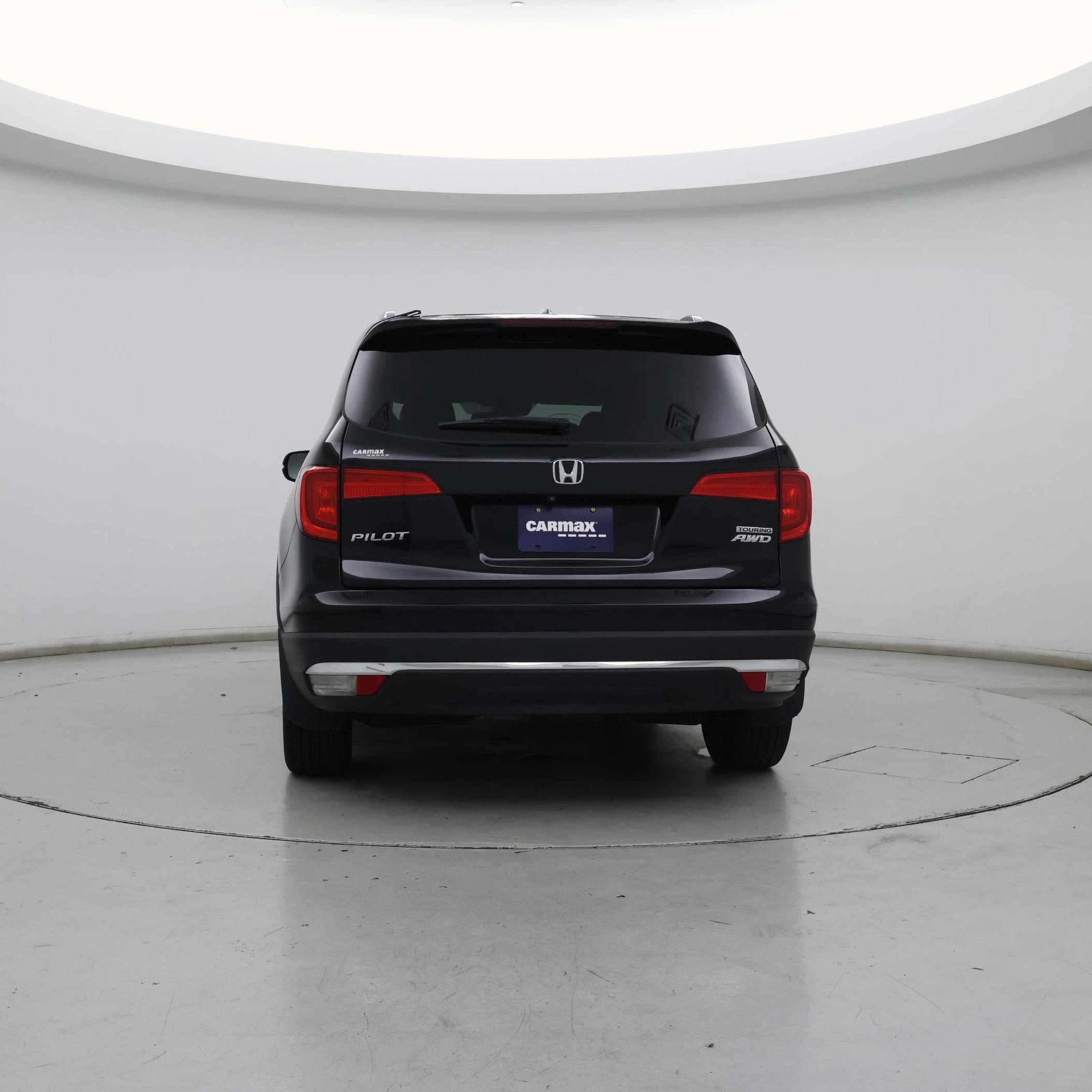 Thumbnail: 2017 Honda Pilot - 6
