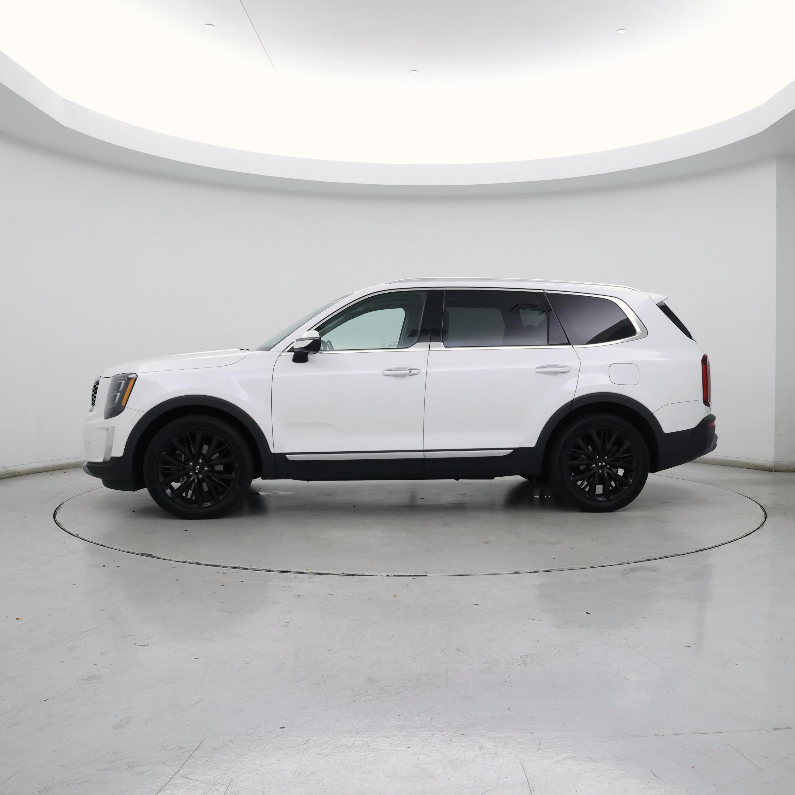 Thumbnail: 2020 Kia Telluride - 3