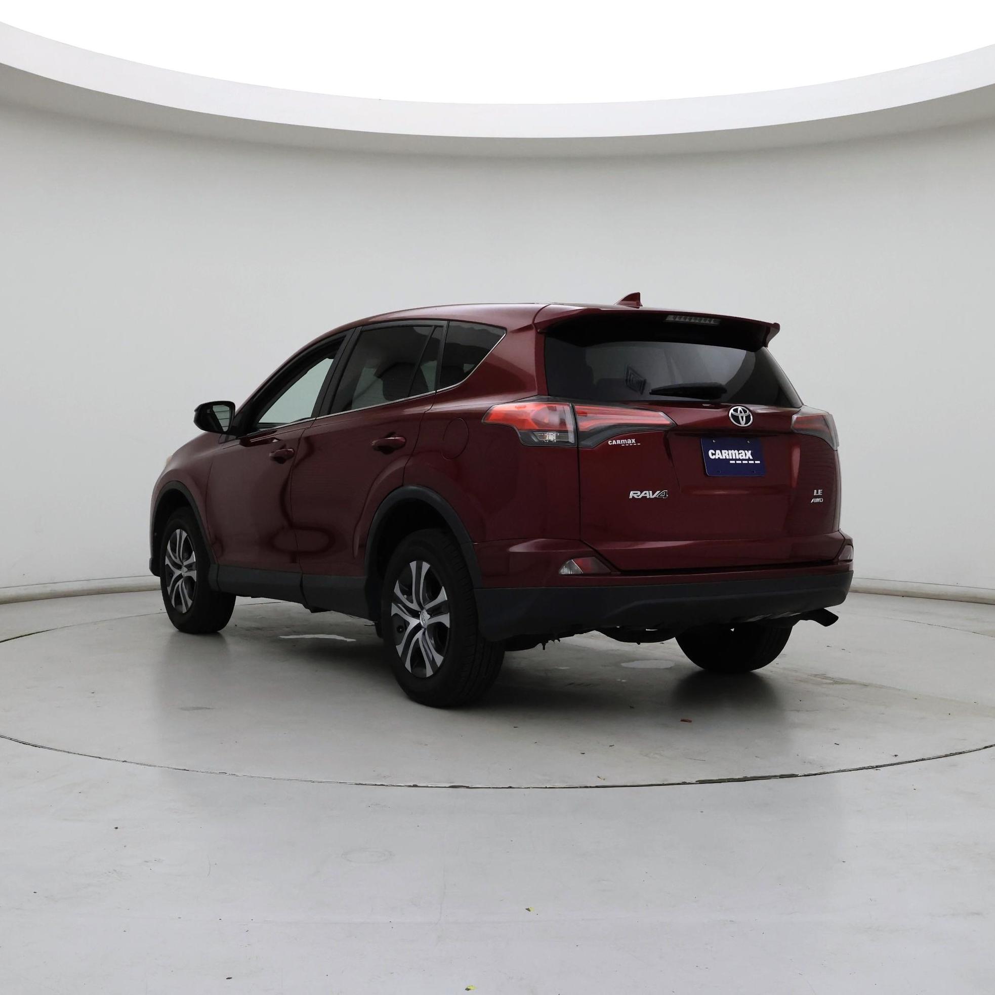 Thumbnail: 2018 Toyota RAV4 - 2