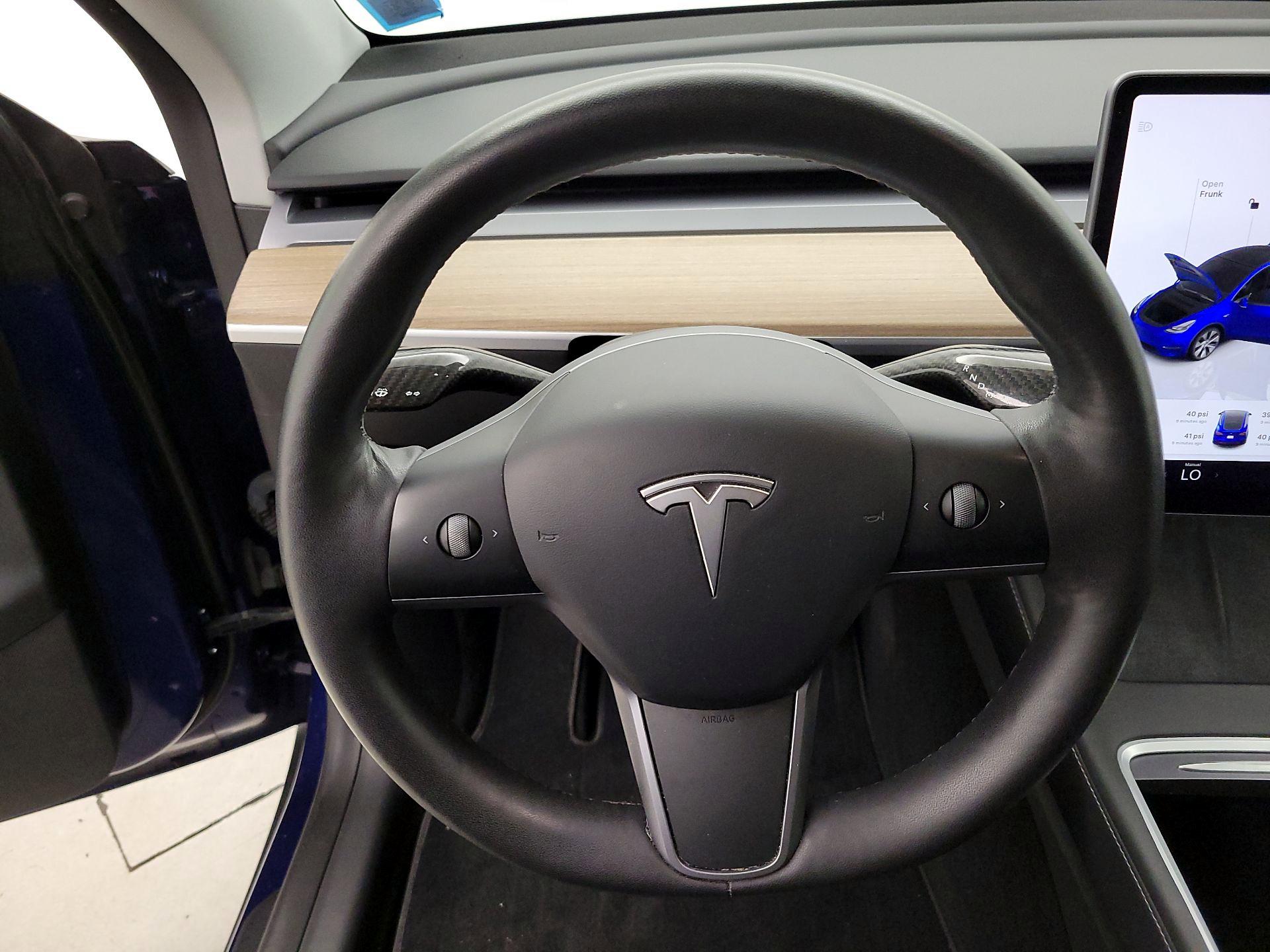 Thumbnail: 2022 Tesla Model Y - 10