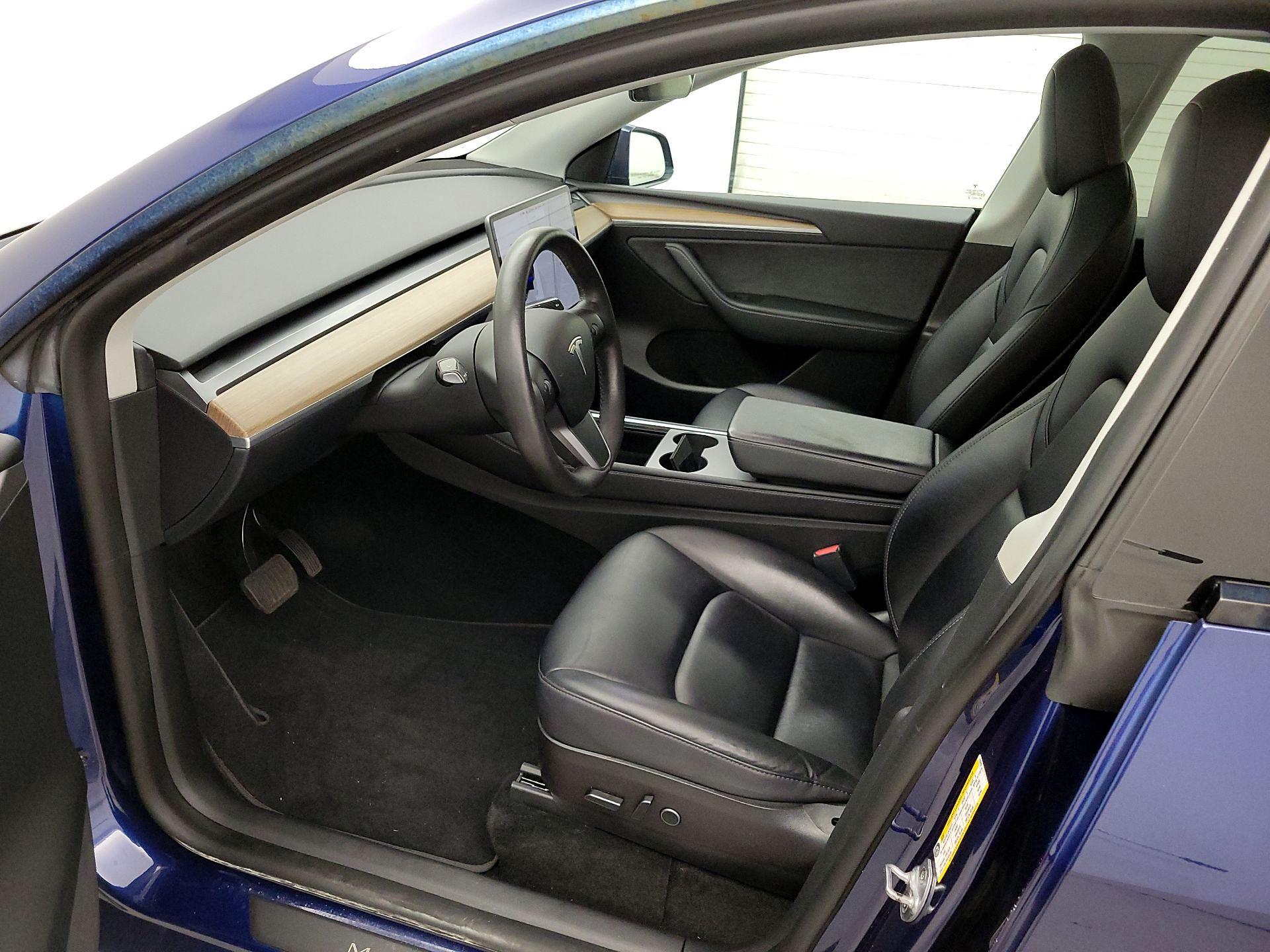 Thumbnail: 2022 Tesla Model Y - 11