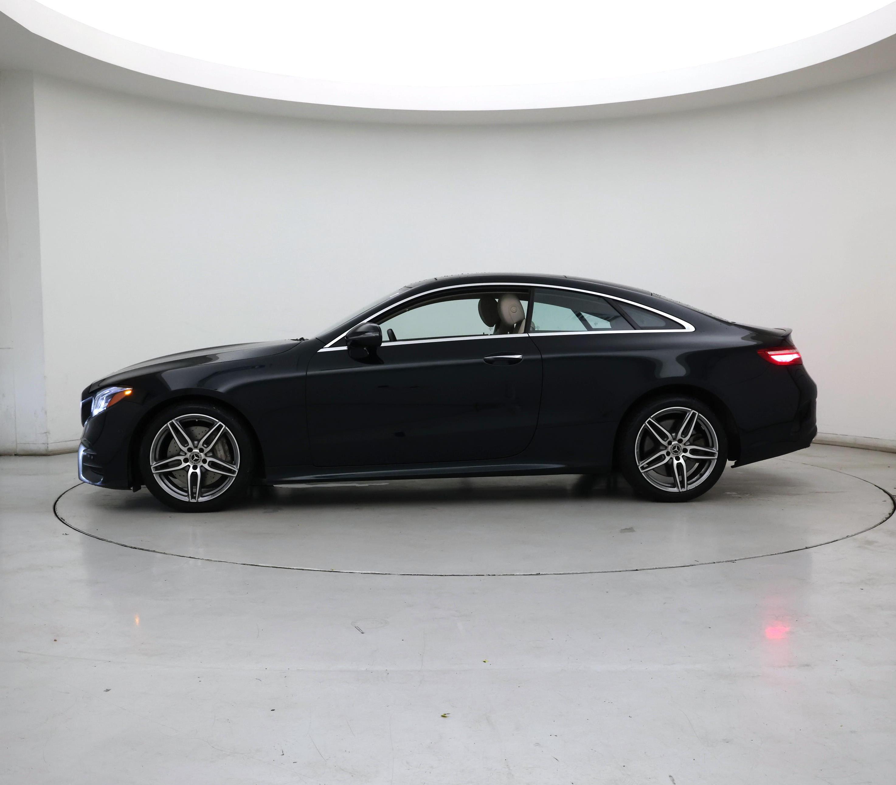 Thumbnail: 2018 Mercedes-Benz E-Class - 3