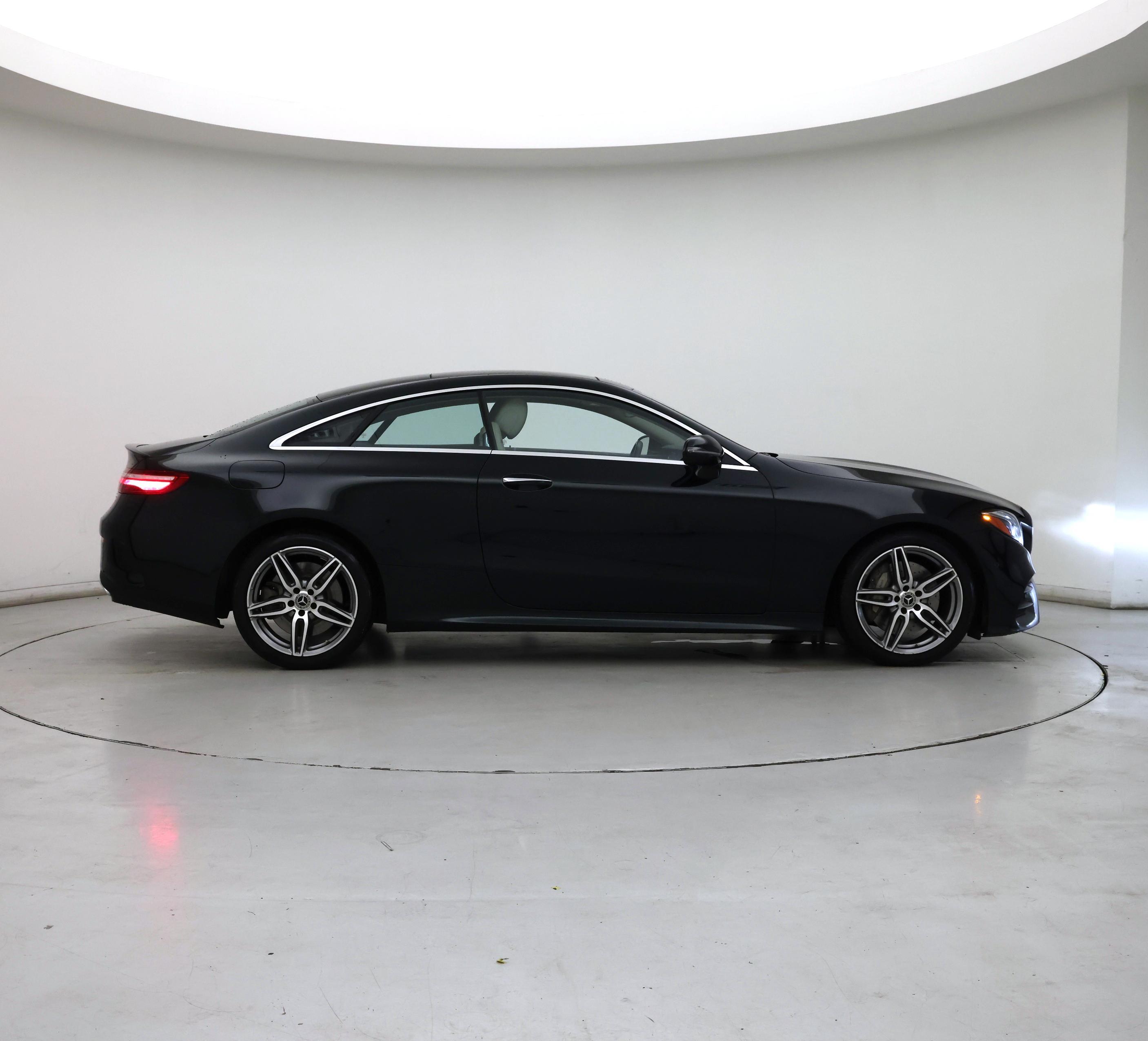 Thumbnail: 2018 Mercedes-Benz E-Class - 7