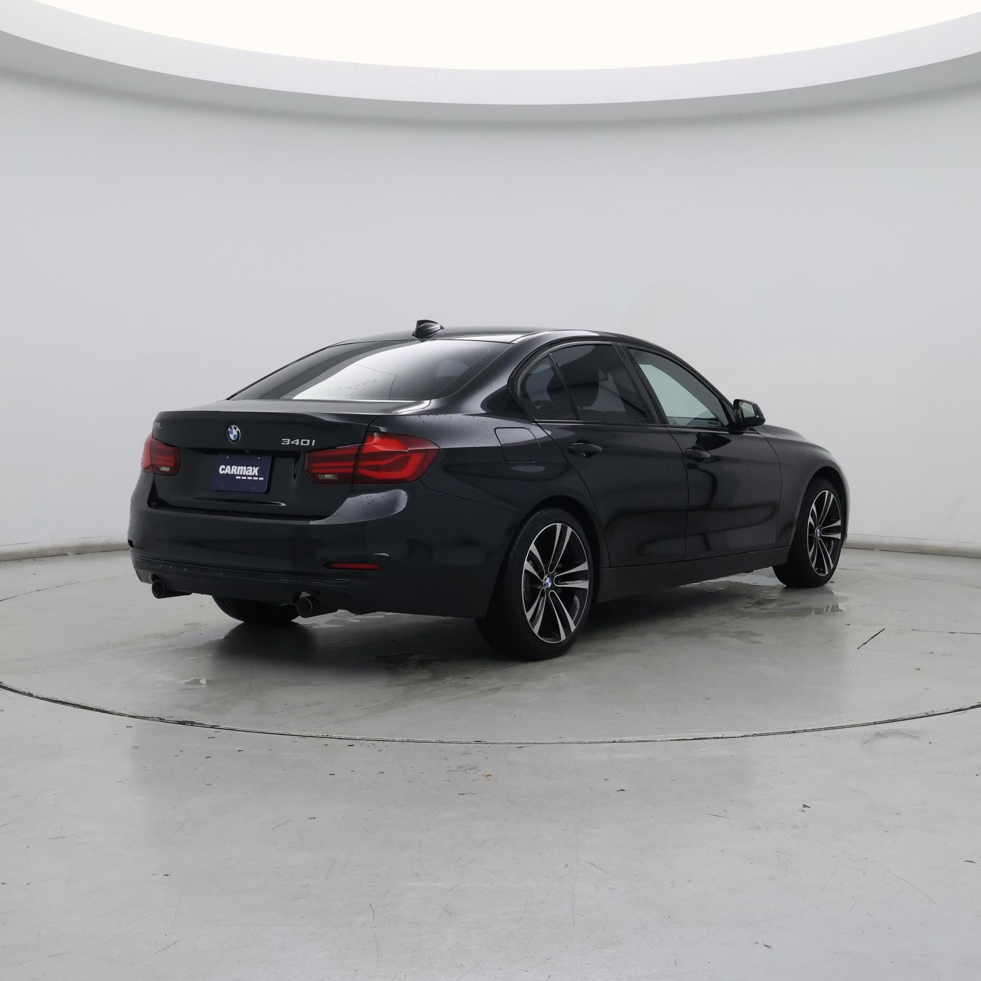 Thumbnail: 2018 BMW 3 Series - 8