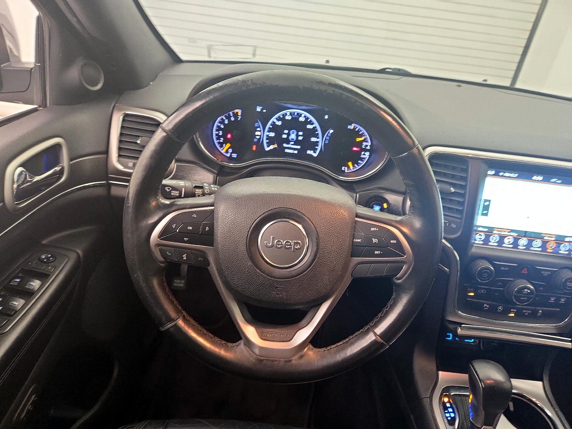 Thumbnail: 2018 Jeep Grand Cherokee - 10