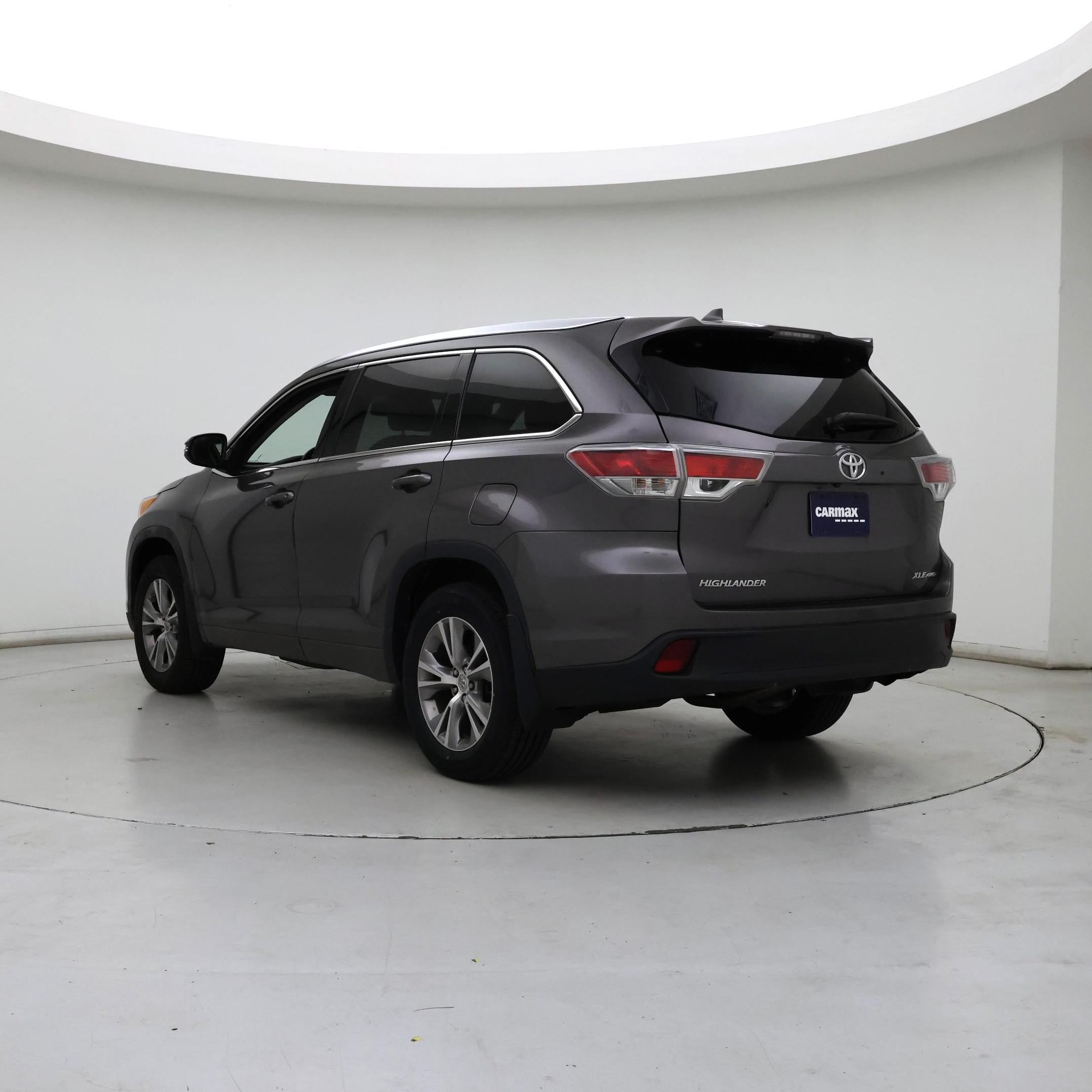 Thumbnail: 2014 Toyota Highlander - 2
