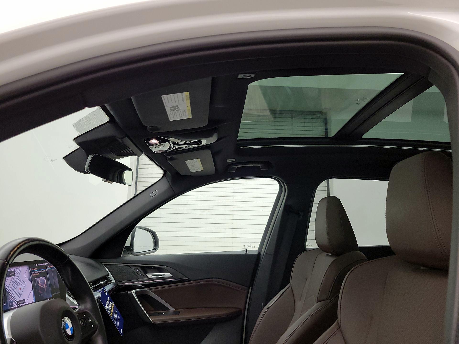 Thumbnail: 2023 BMW X1 - 20