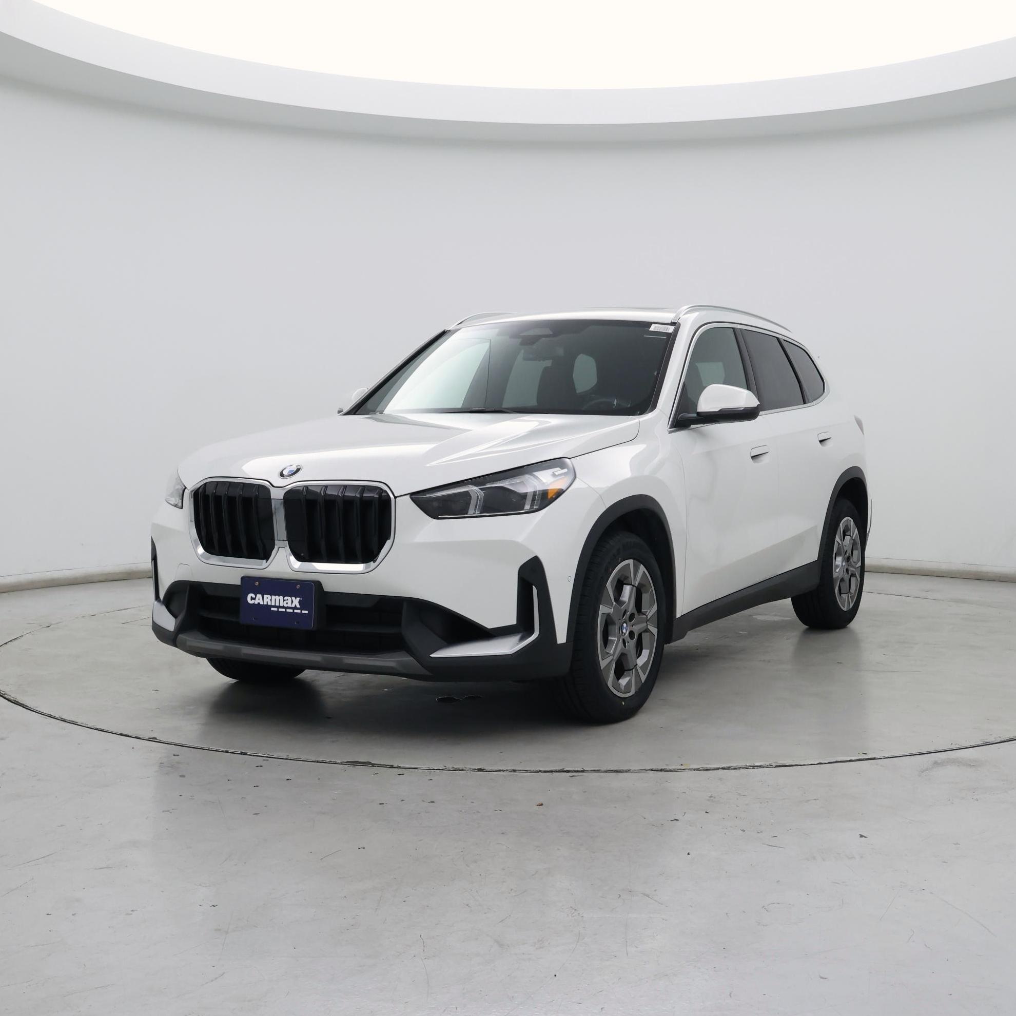 Thumbnail: 2023 BMW X1 - 4