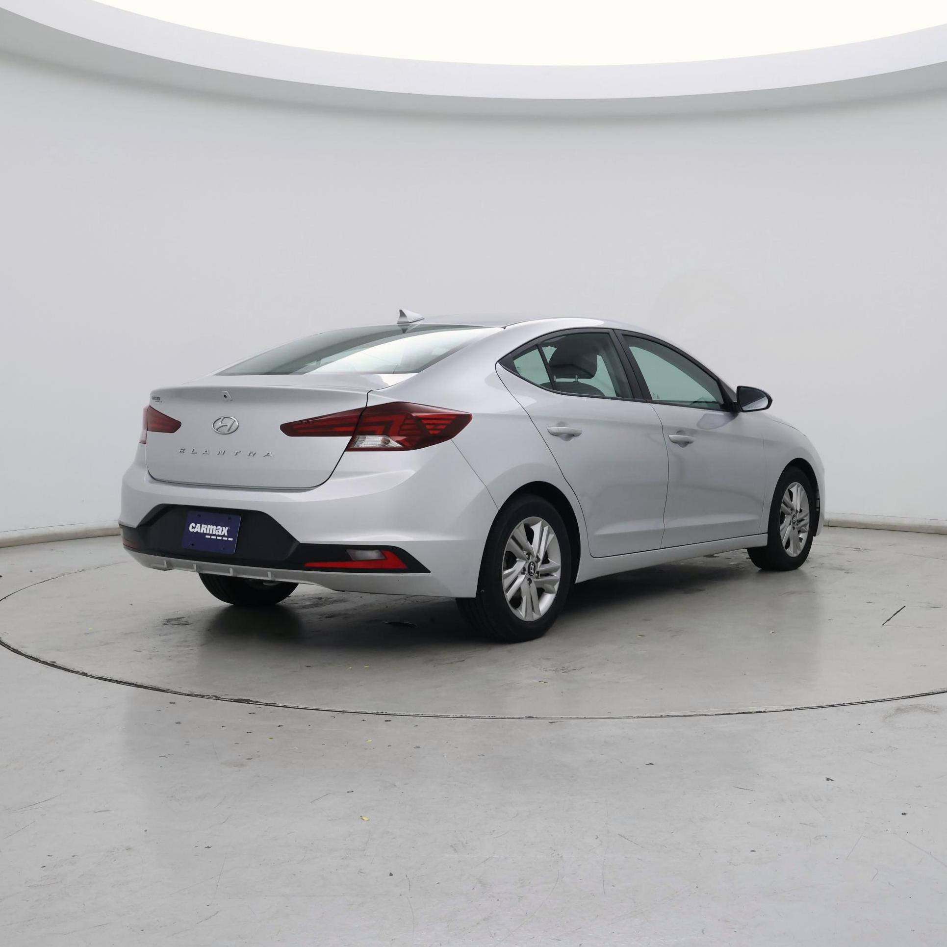 Thumbnail: 2019 Hyundai Elantra - 8
