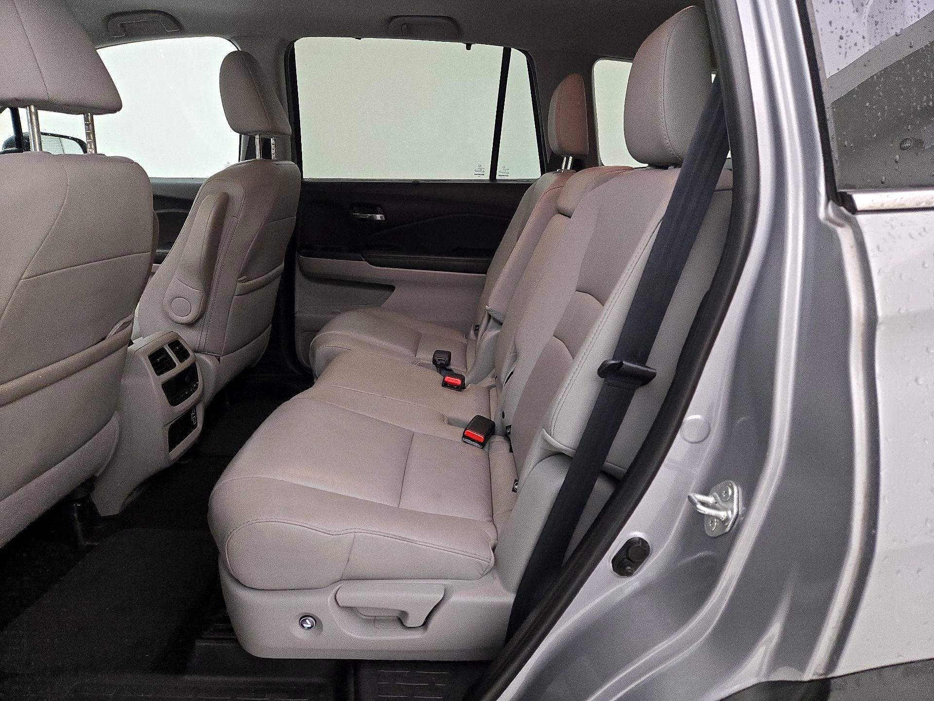 Thumbnail: 2021 Honda Pilot - 20