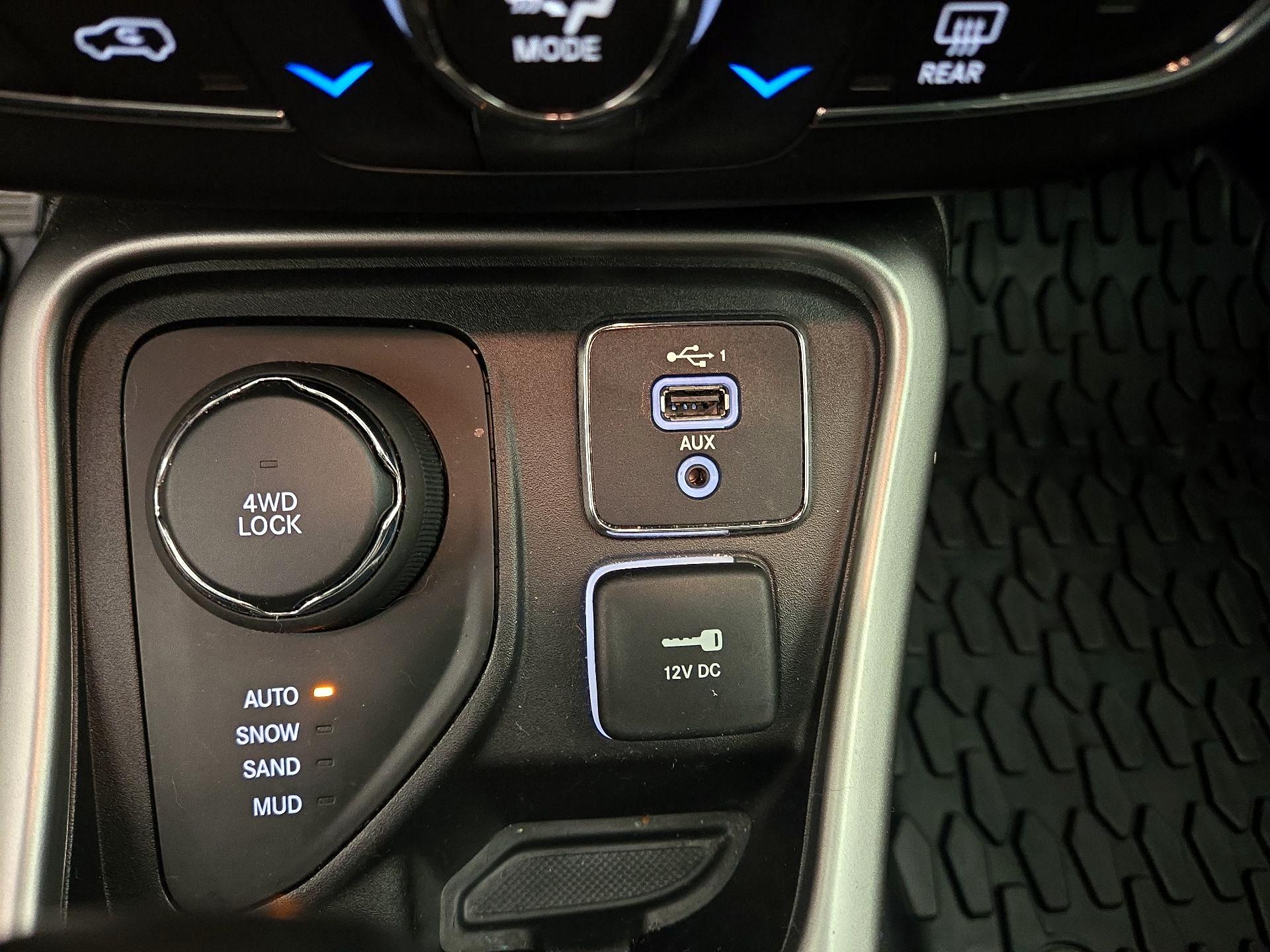 Thumbnail: 2020 Jeep Compass - 18