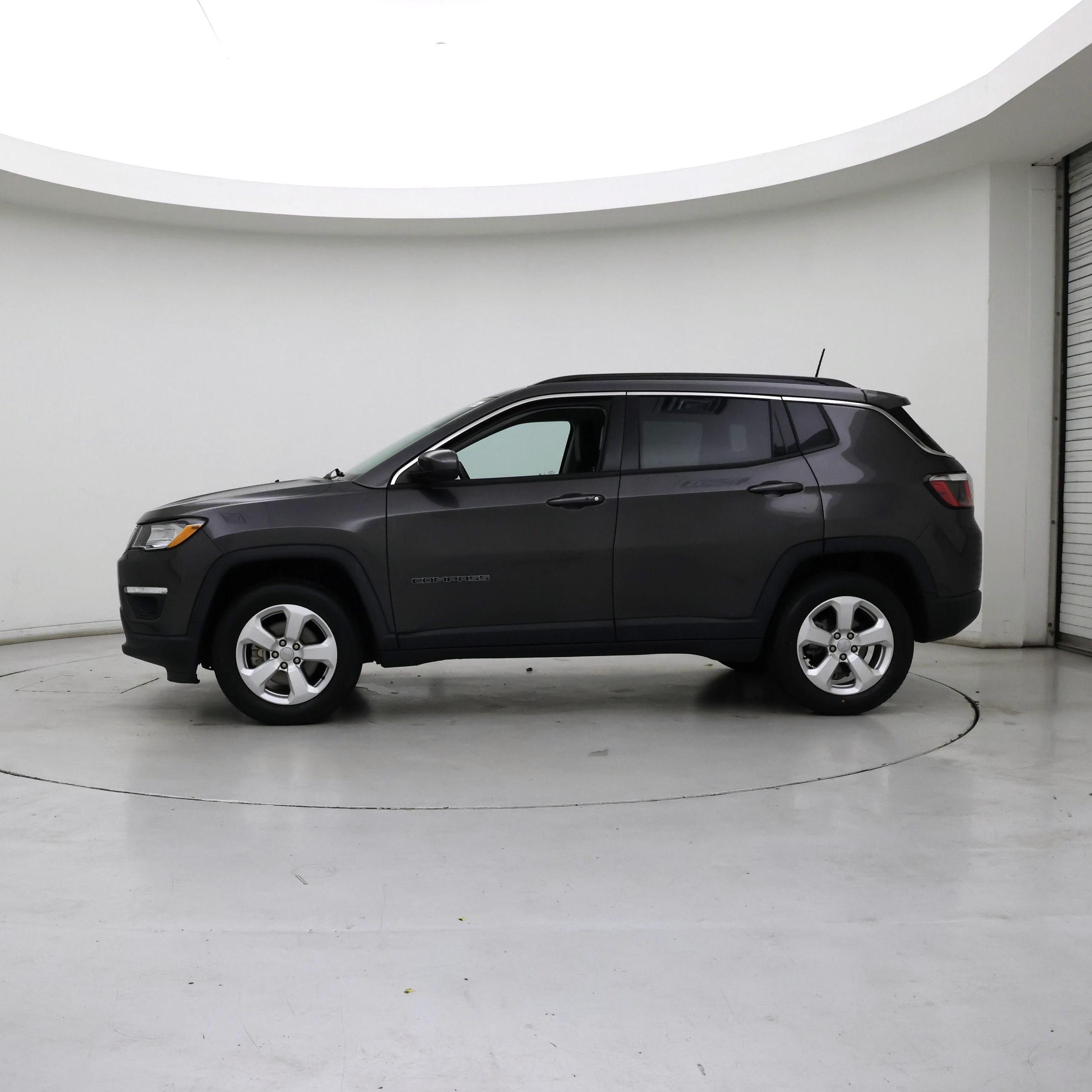 Thumbnail: 2020 Jeep Compass - 3