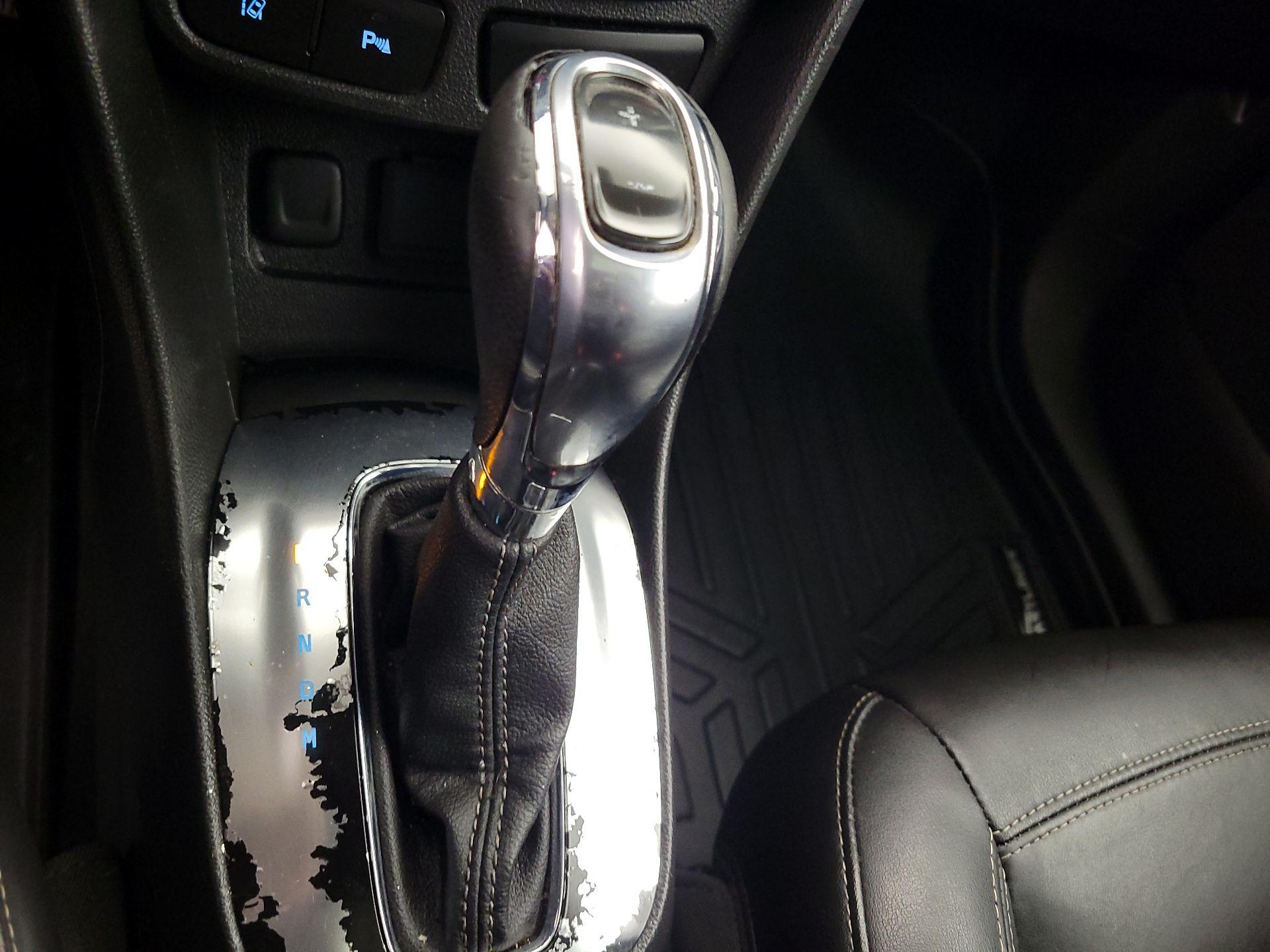 Thumbnail: 2015 Buick Encore - 17