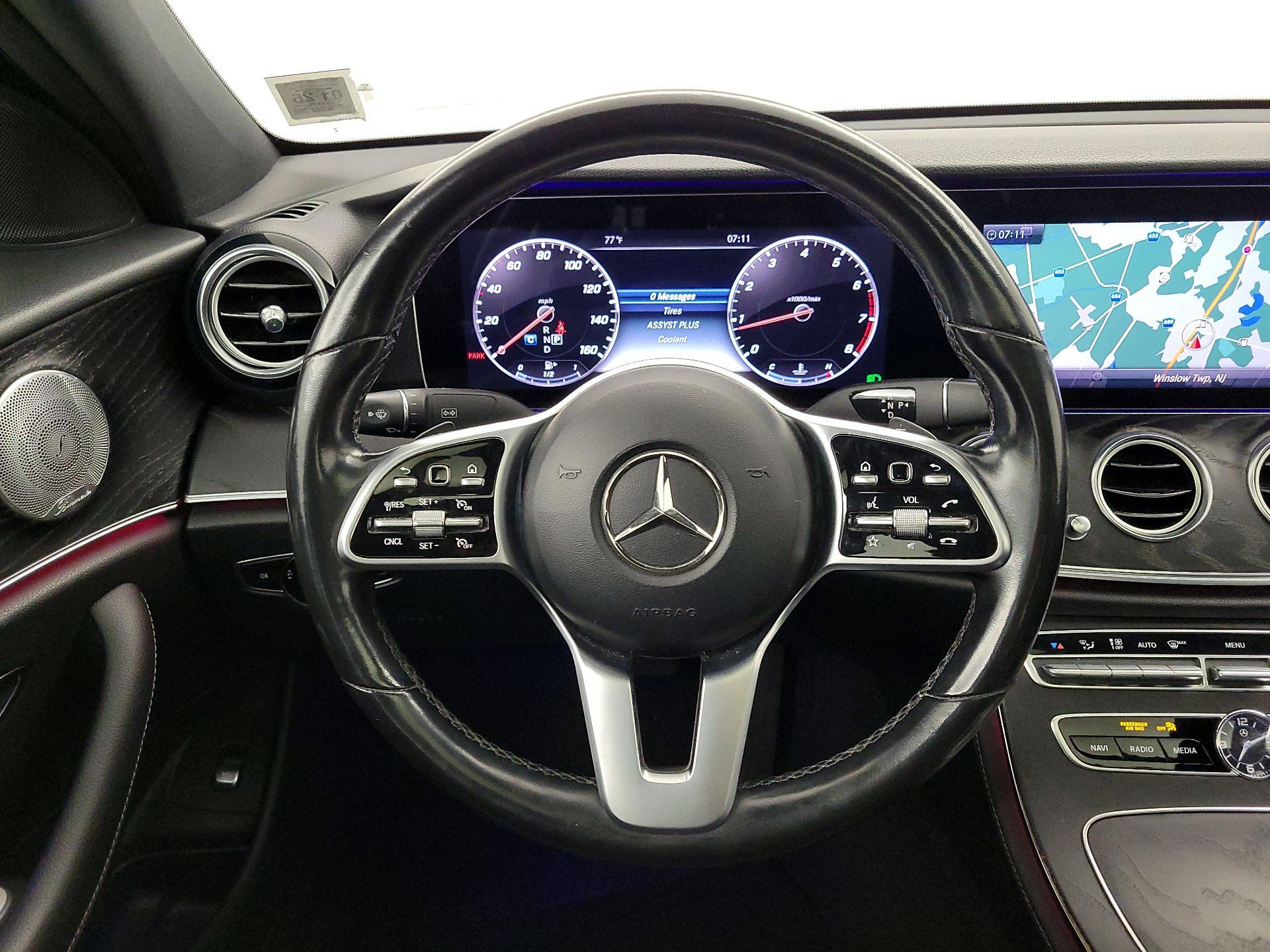 Thumbnail: 2020 Mercedes-Benz E-Class - 10