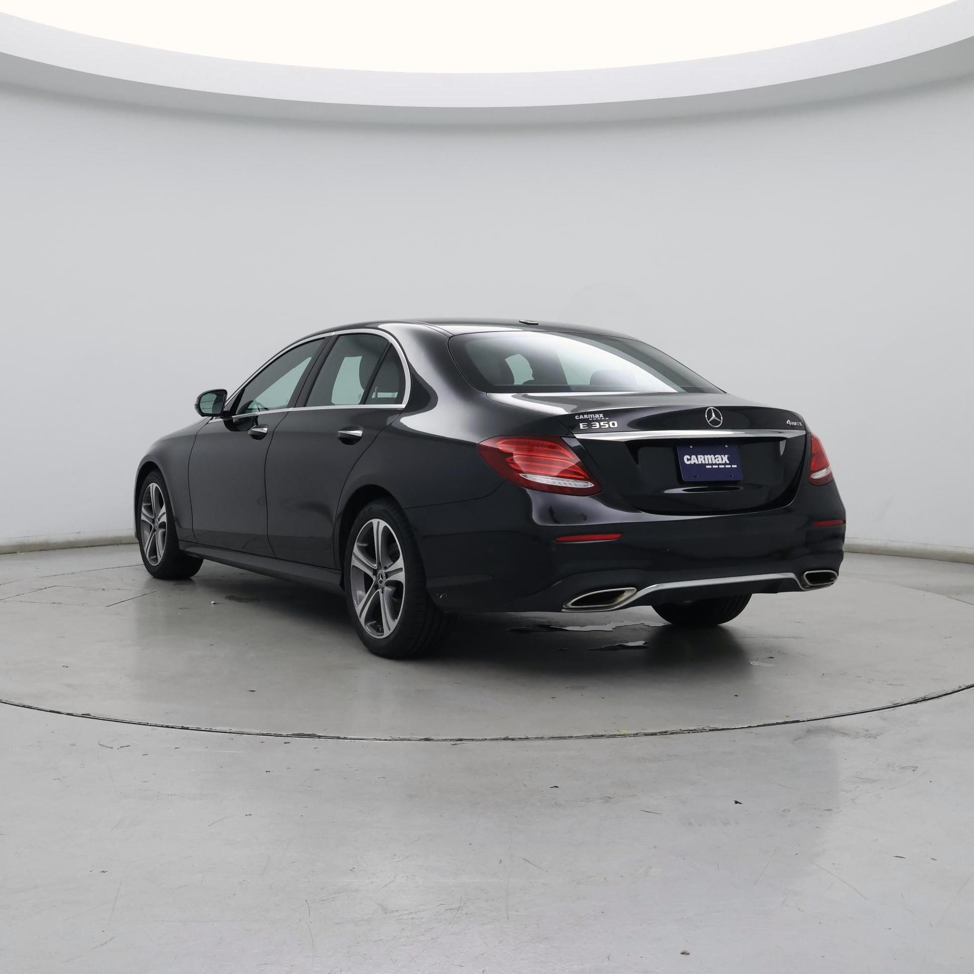 Thumbnail: 2020 Mercedes-Benz E-Class - 2