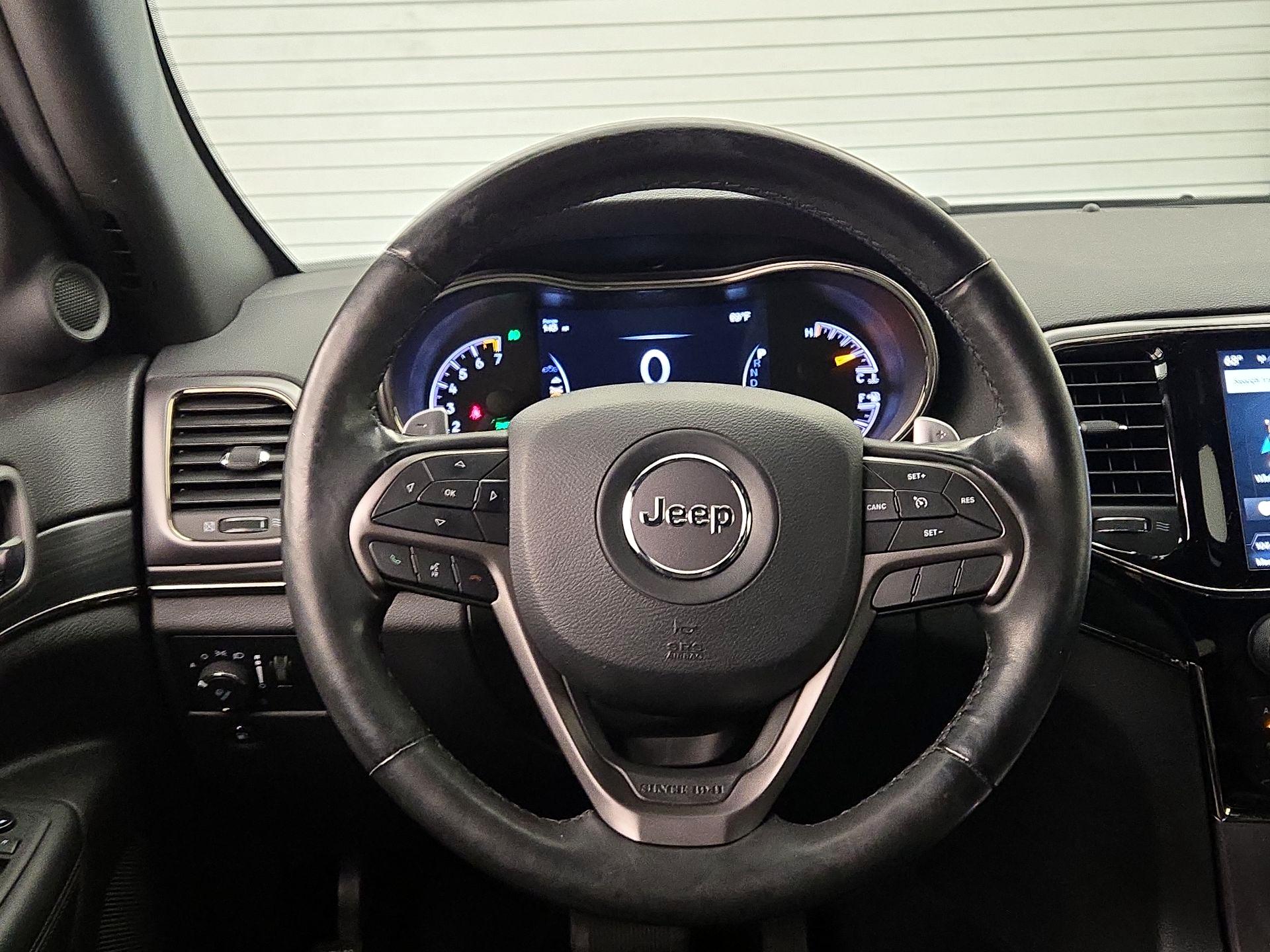 Thumbnail: 2020 Jeep Grand Cherokee - 10