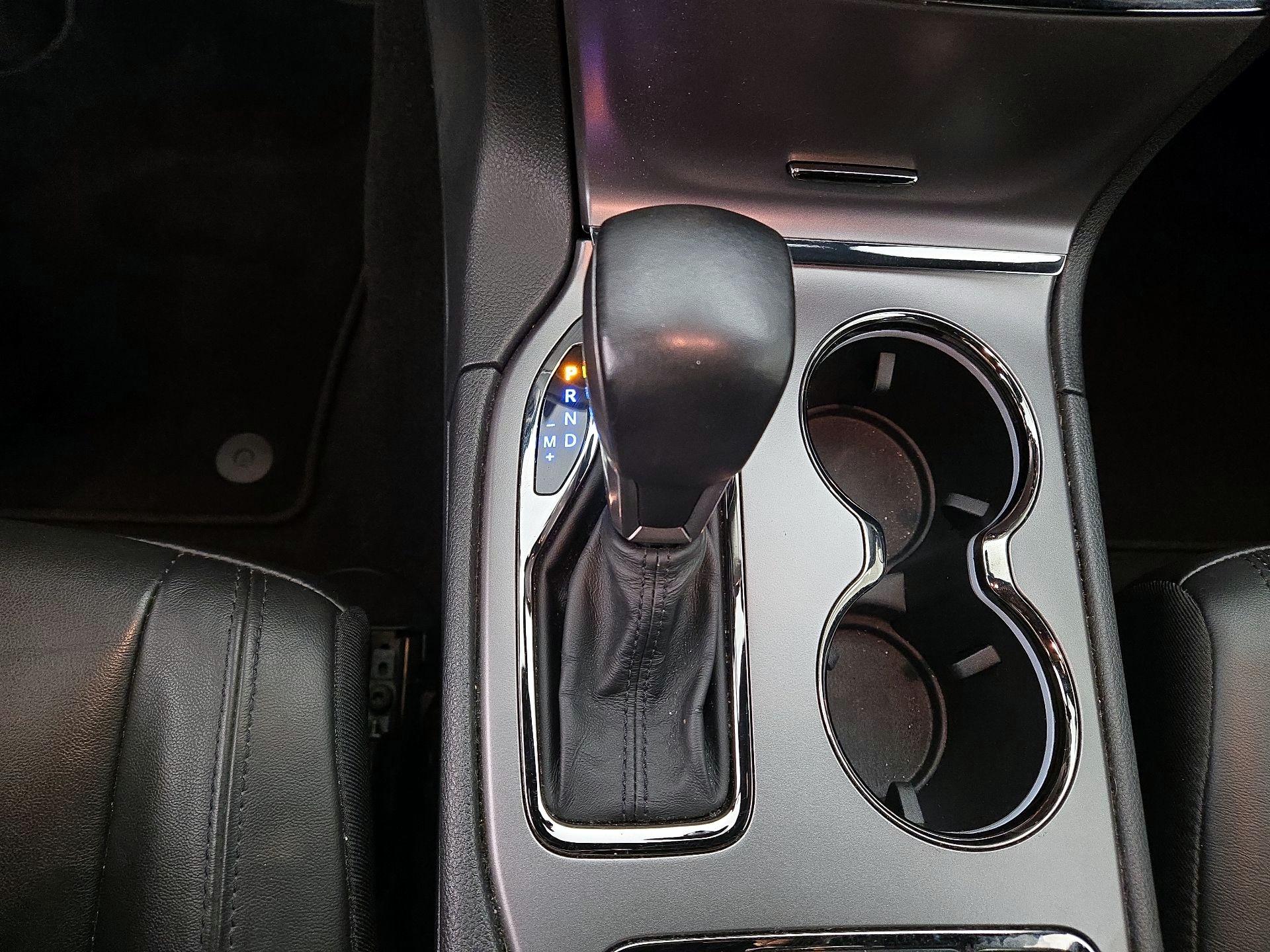 Thumbnail: 2020 Jeep Grand Cherokee - 18