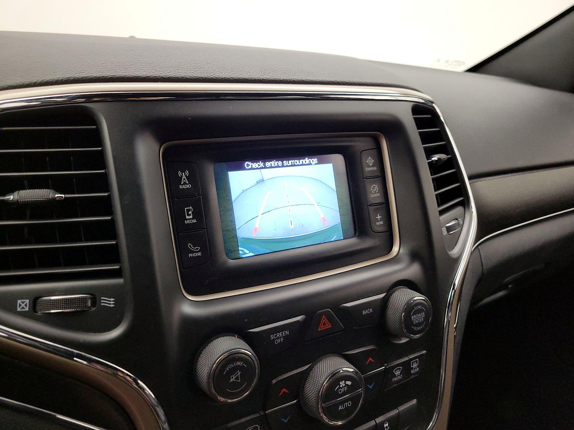 Thumbnail: 2016 Jeep Grand Cherokee - 14