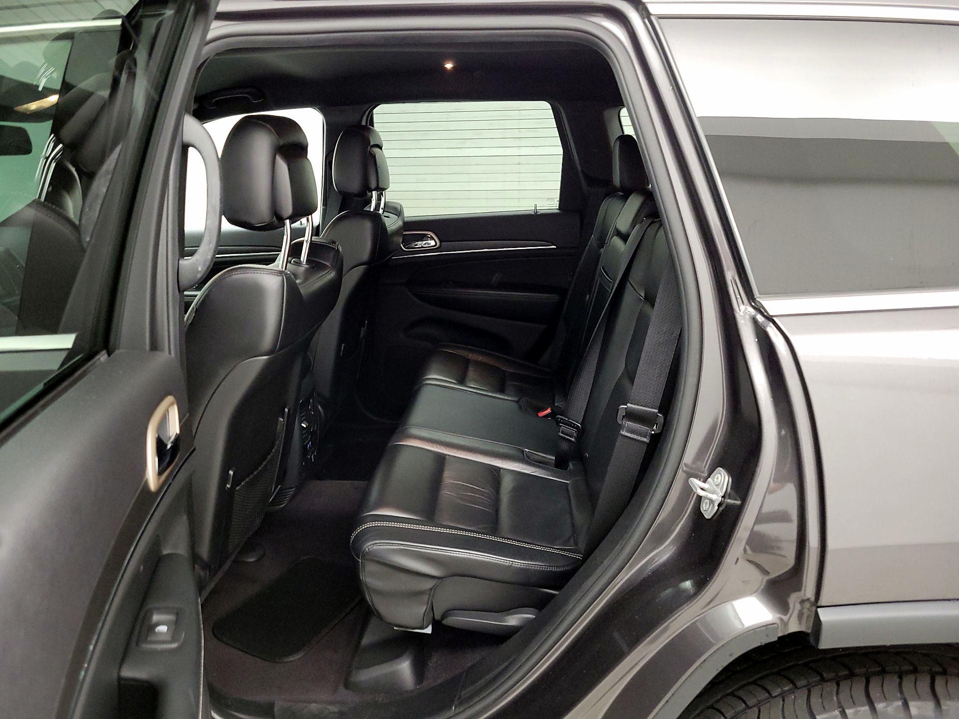 Thumbnail: 2016 Jeep Grand Cherokee - 19