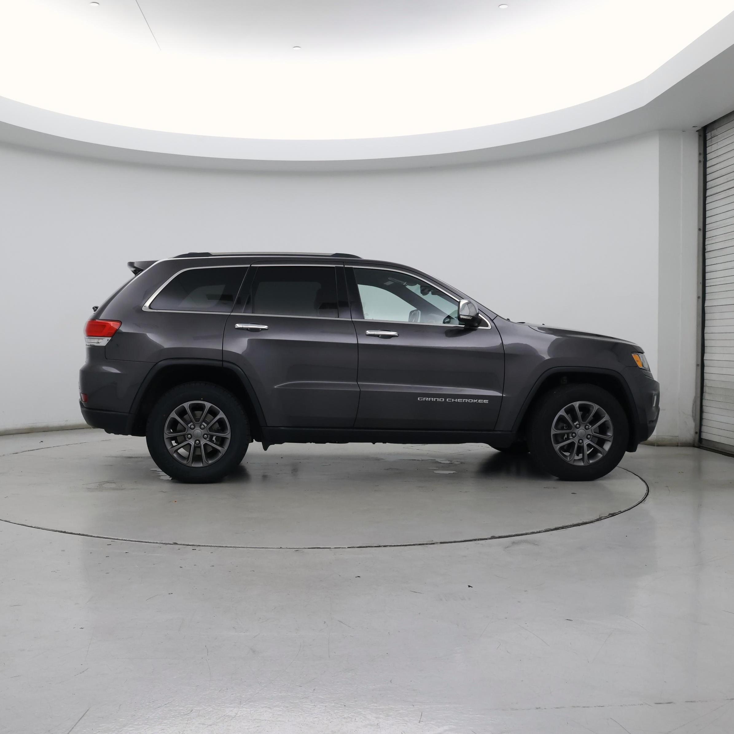 Thumbnail: 2016 Jeep Grand Cherokee - 7