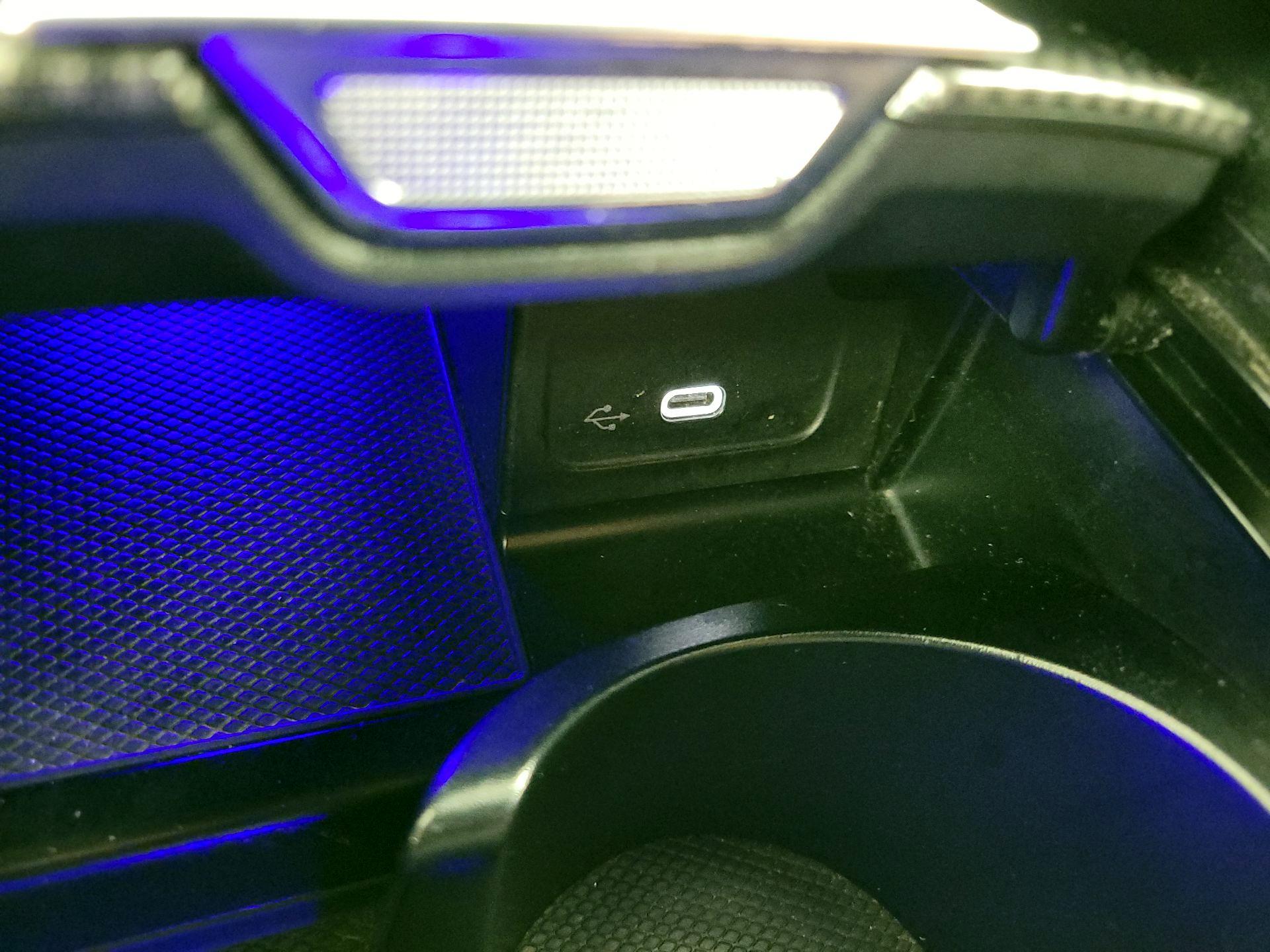 Thumbnail: 2023 Mercedes-Benz C-Class - 18