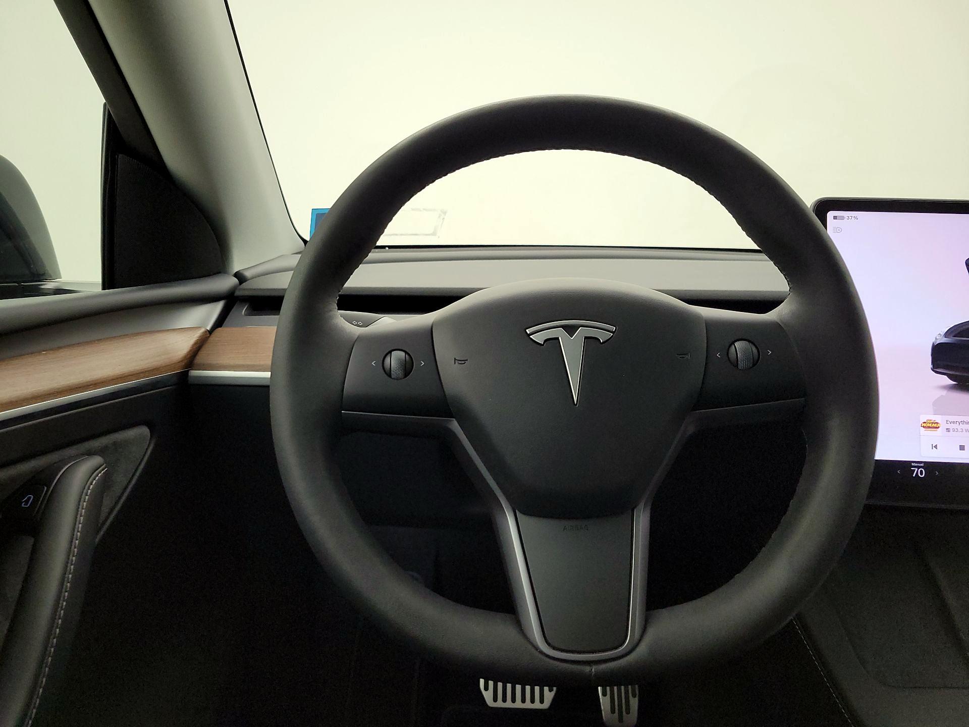 Thumbnail: 2024 Tesla Model Y - 10