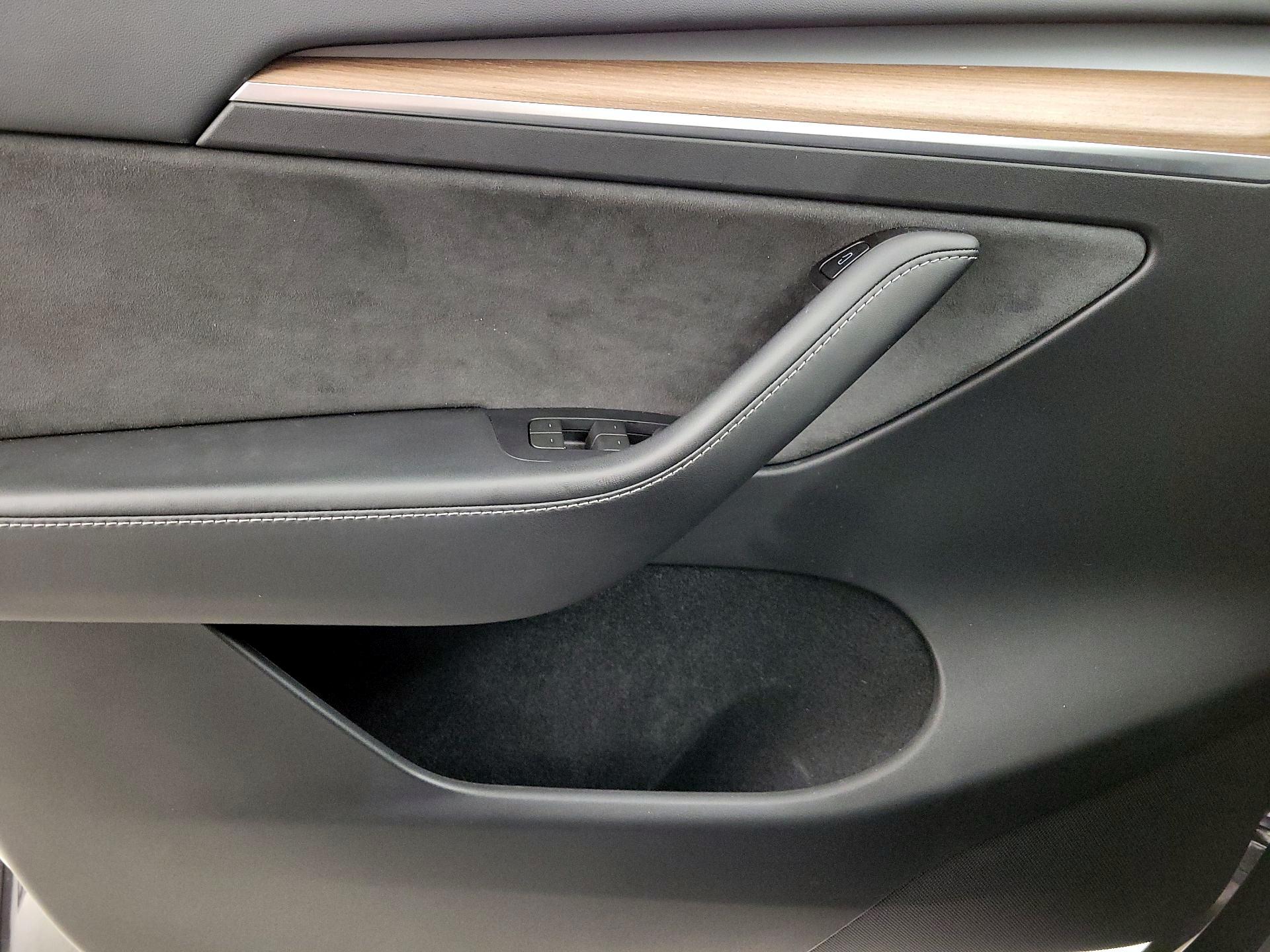 Thumbnail: 2024 Tesla Model Y - 12