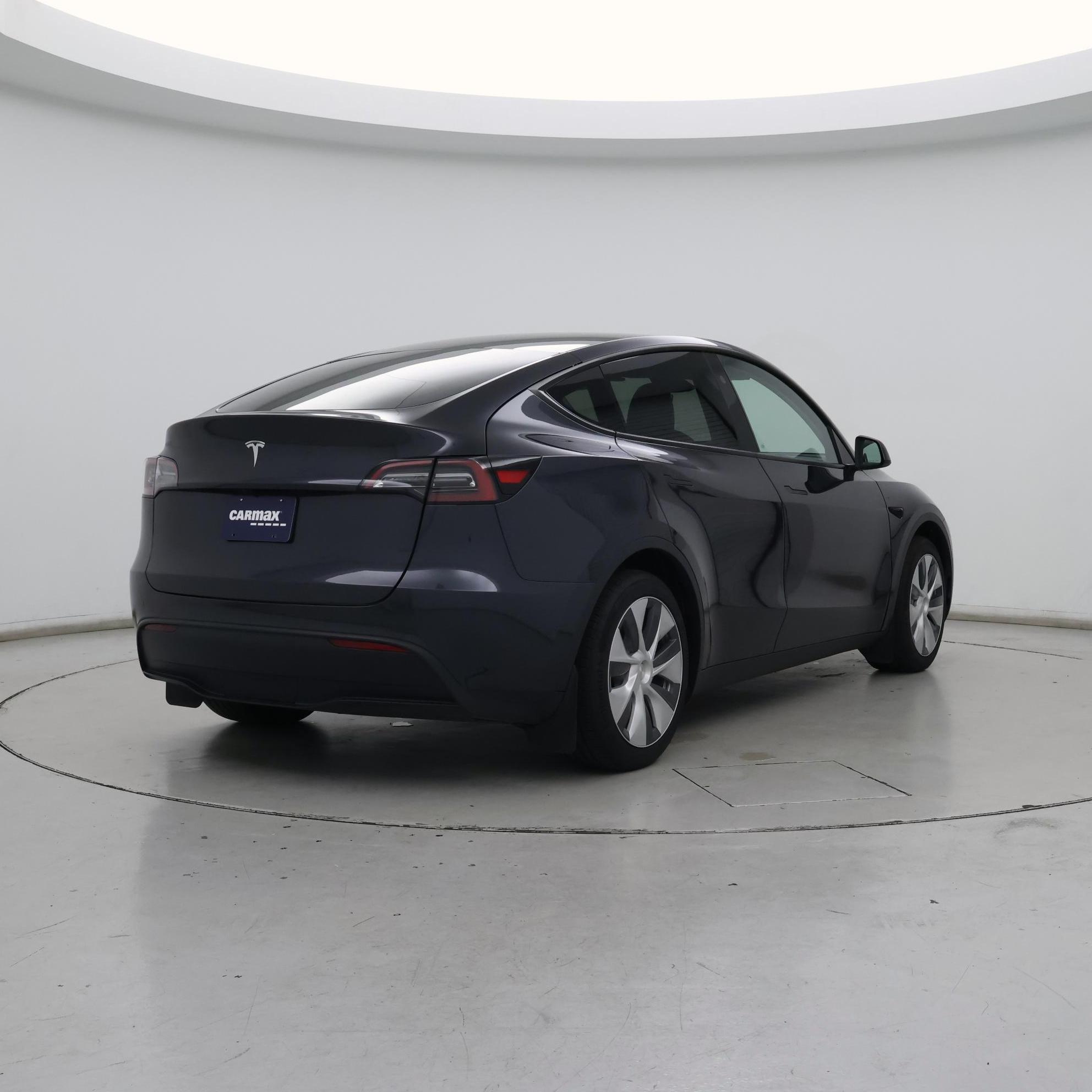 Thumbnail: 2024 Tesla Model Y - 8