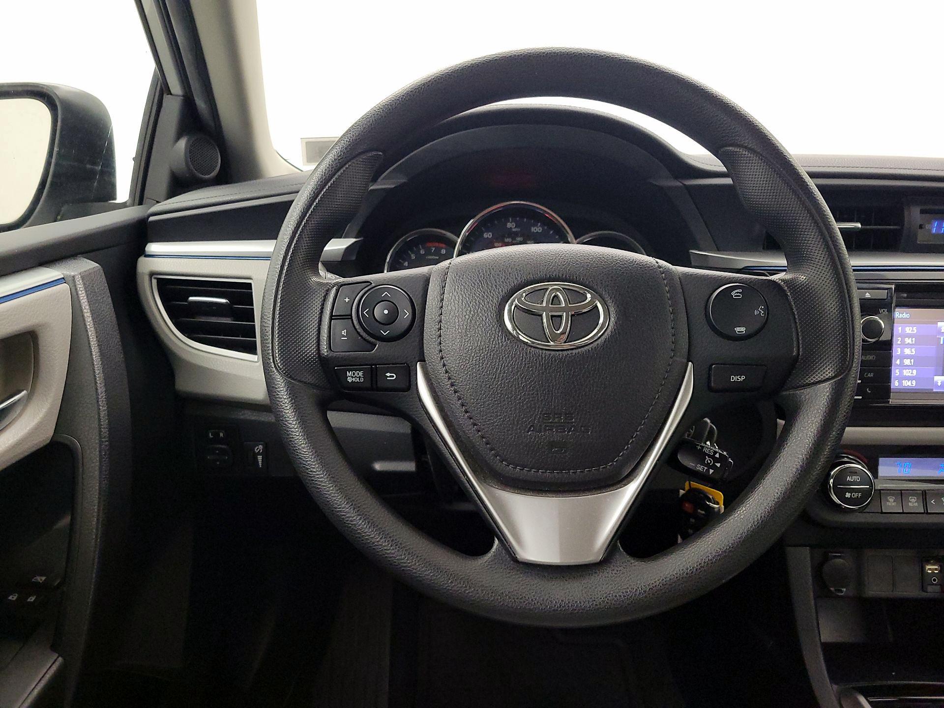 Thumbnail: 2014 Toyota Corolla - 10