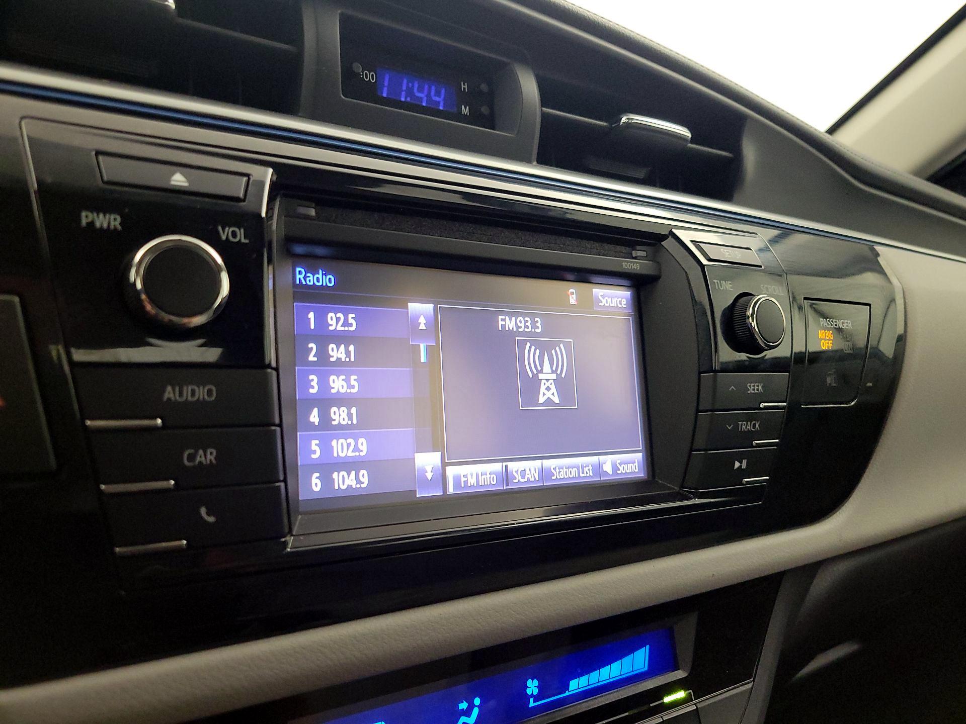Thumbnail: 2014 Toyota Corolla - 15