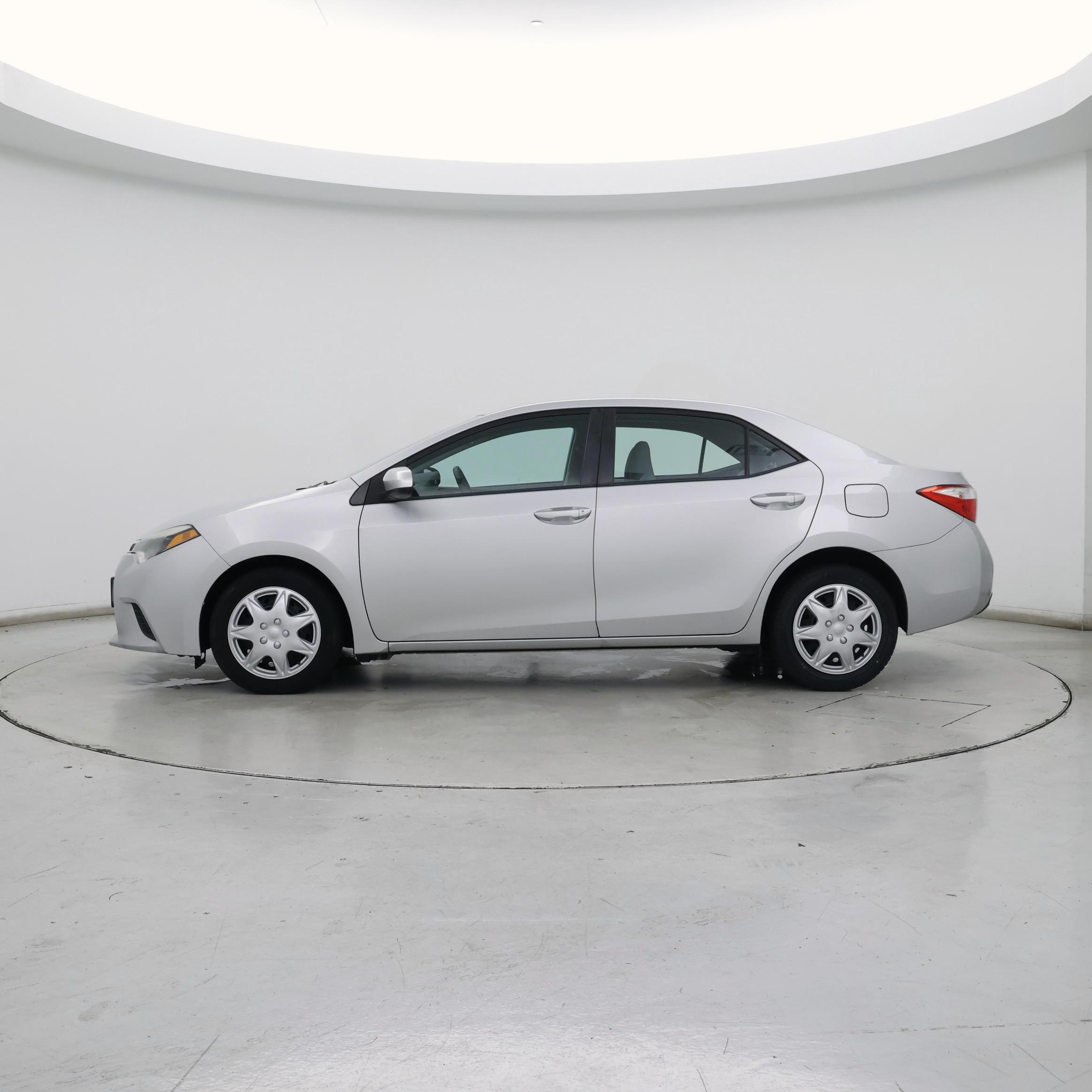 Thumbnail: 2014 Toyota Corolla - 3
