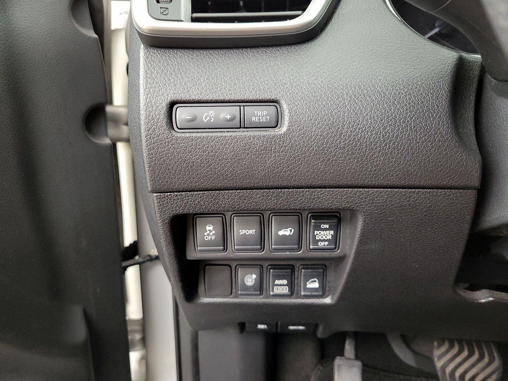 Thumbnail: 2014 Nissan Rogue - 13