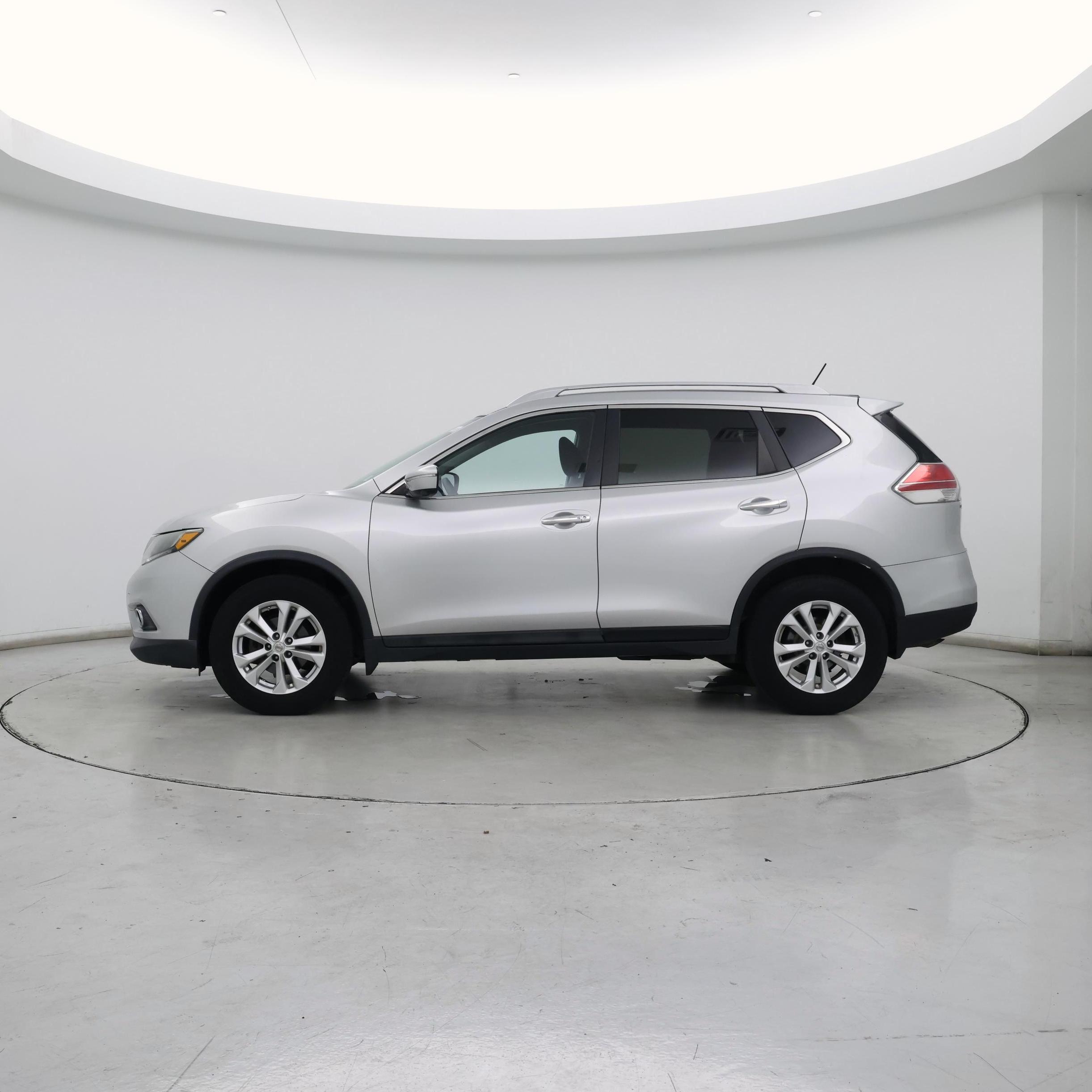 Thumbnail: 2014 Nissan Rogue - 3