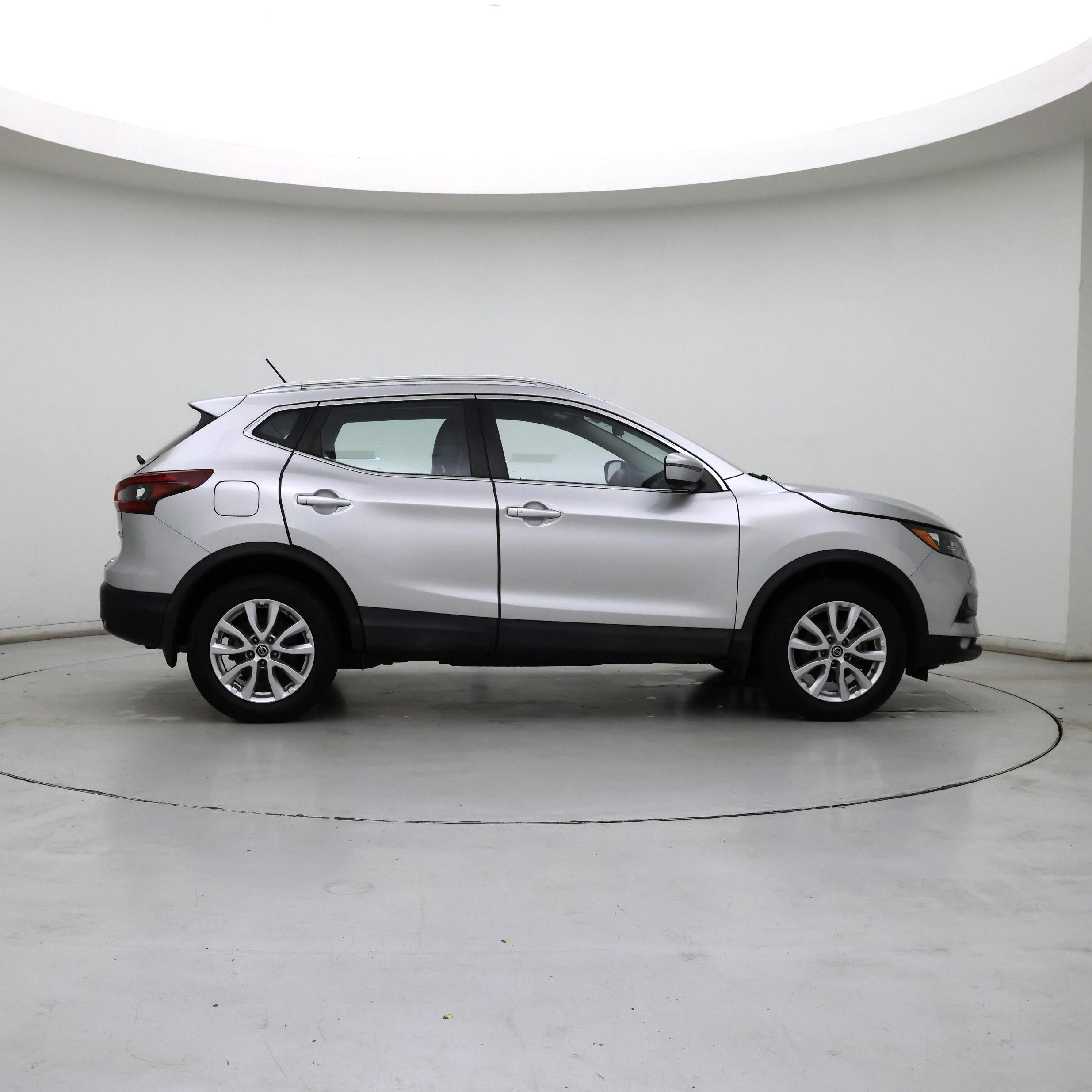 Thumbnail: 2020 Nissan Rogue Sport - 7